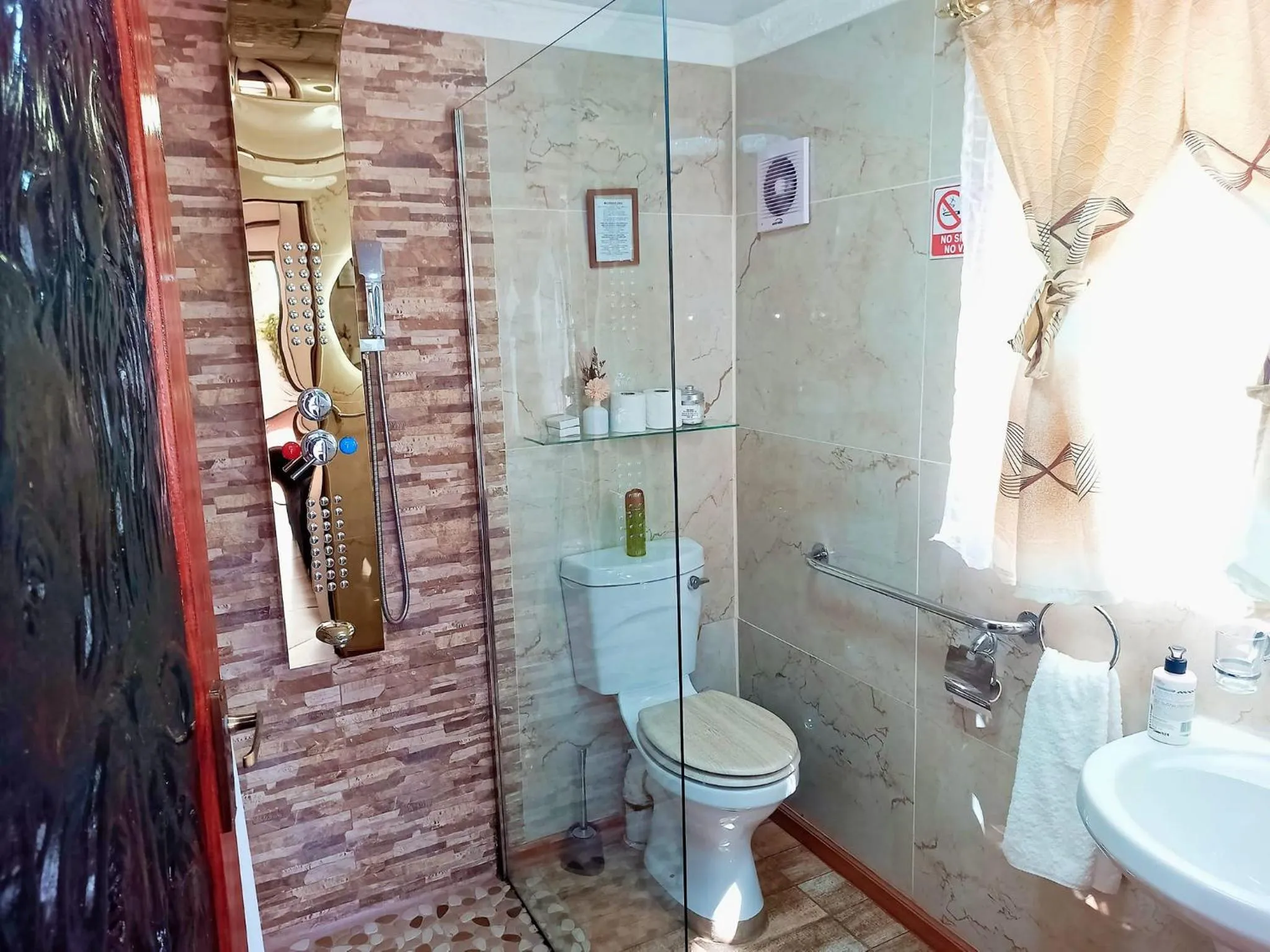 Shower in Queensburgh B&B or Self Catering