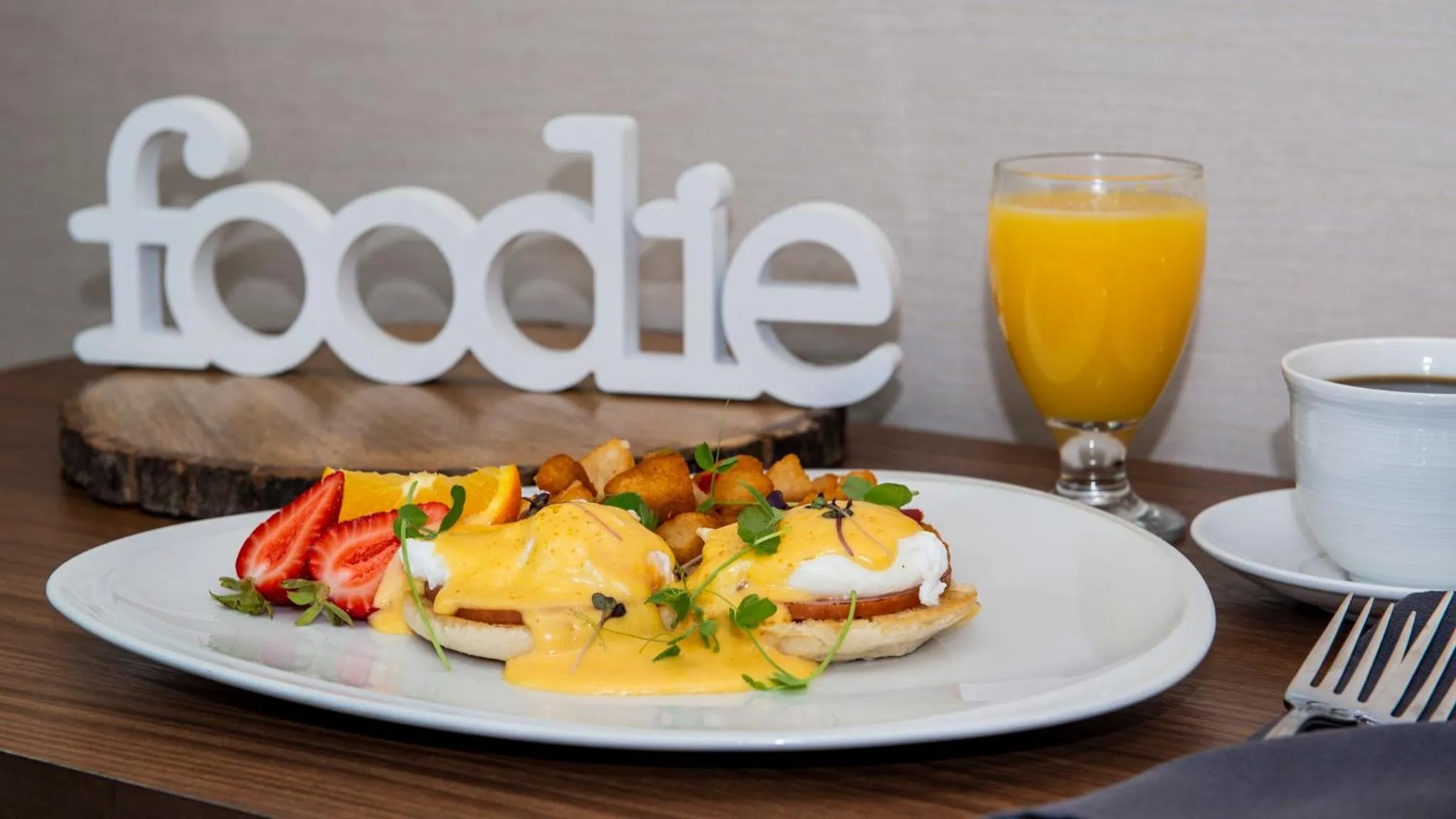 Restaurant/places to eat in Holiday Inn Winnipeg-South by IHG