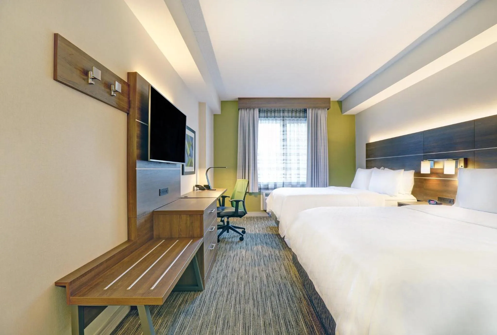 Photo of the whole room, Bed in Holiday Inn Express Whitby Oshawa by IHG