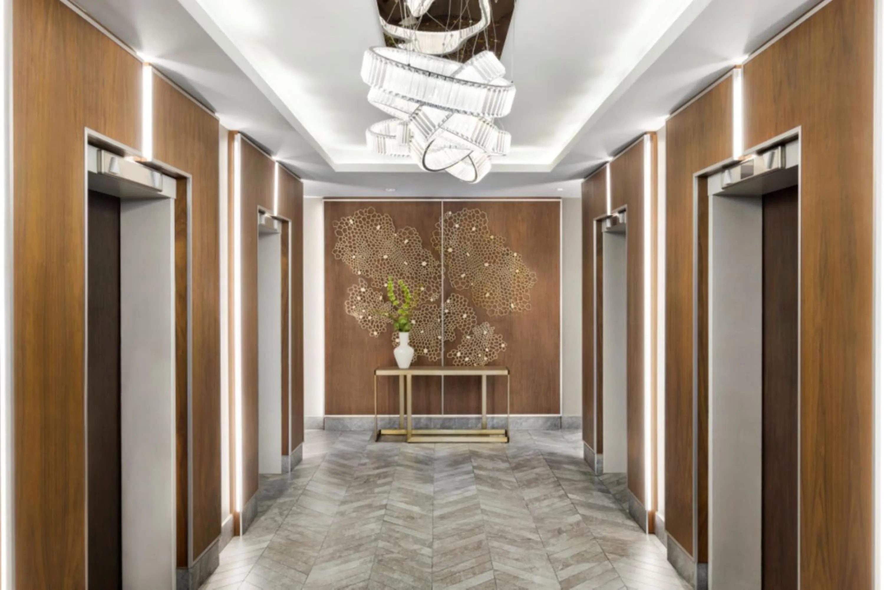 Lobby or reception in Crowne Plaza Toronto Airport by IHG