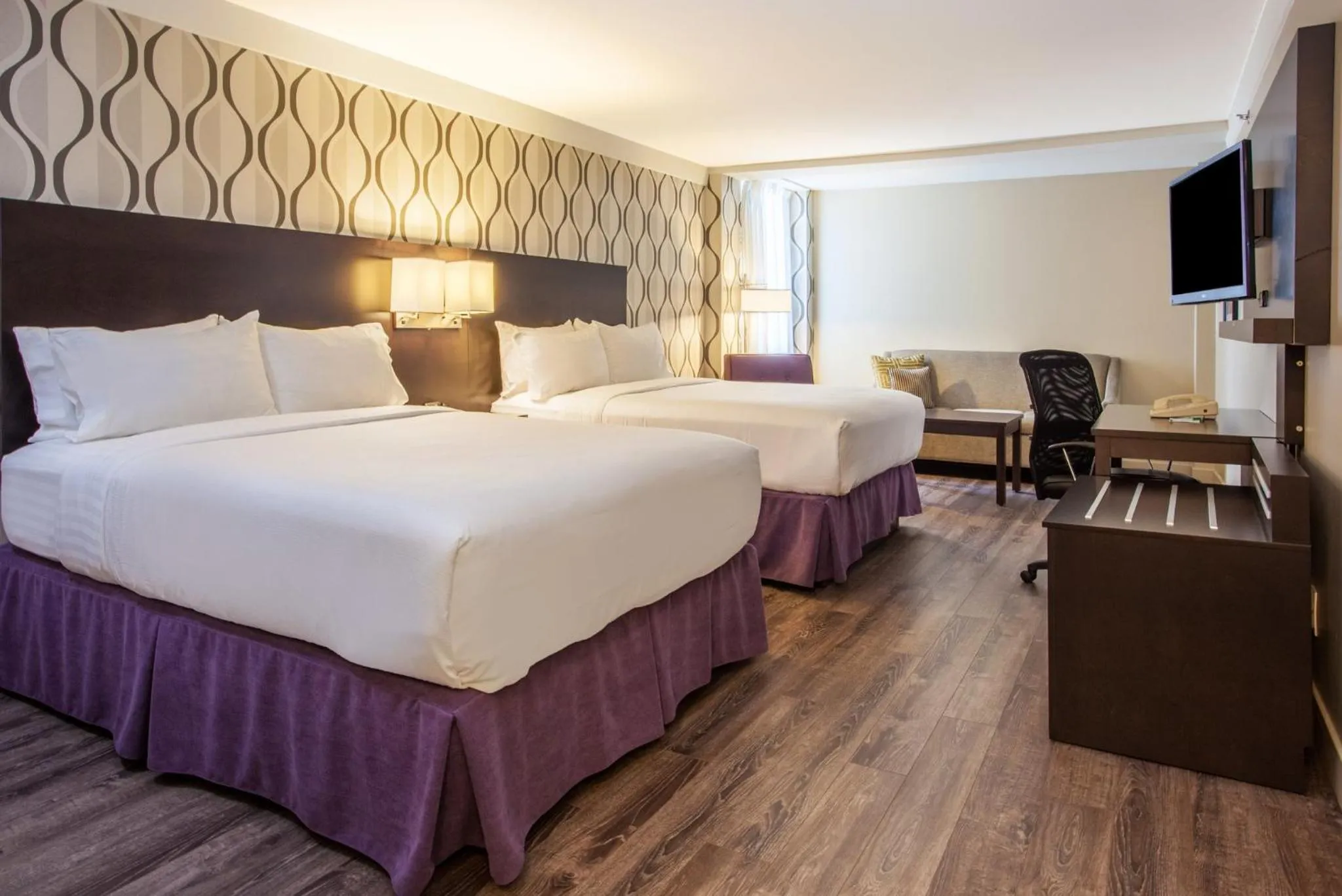 Photo of the whole room, Bed in Holiday Inn Toronto International Airport by IHG