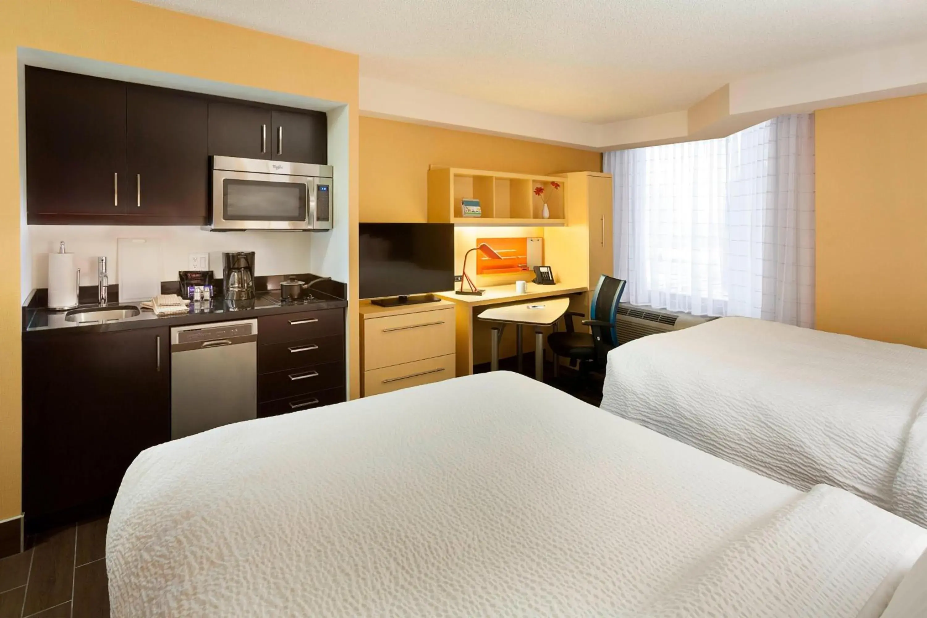 Studio with Two Queen Beds in TownePlace Suites by Marriott Toronto Northeast/Markham Studio with Two Queen Beds in TownePlace Suites by Marriott Toronto Northeast/Markham