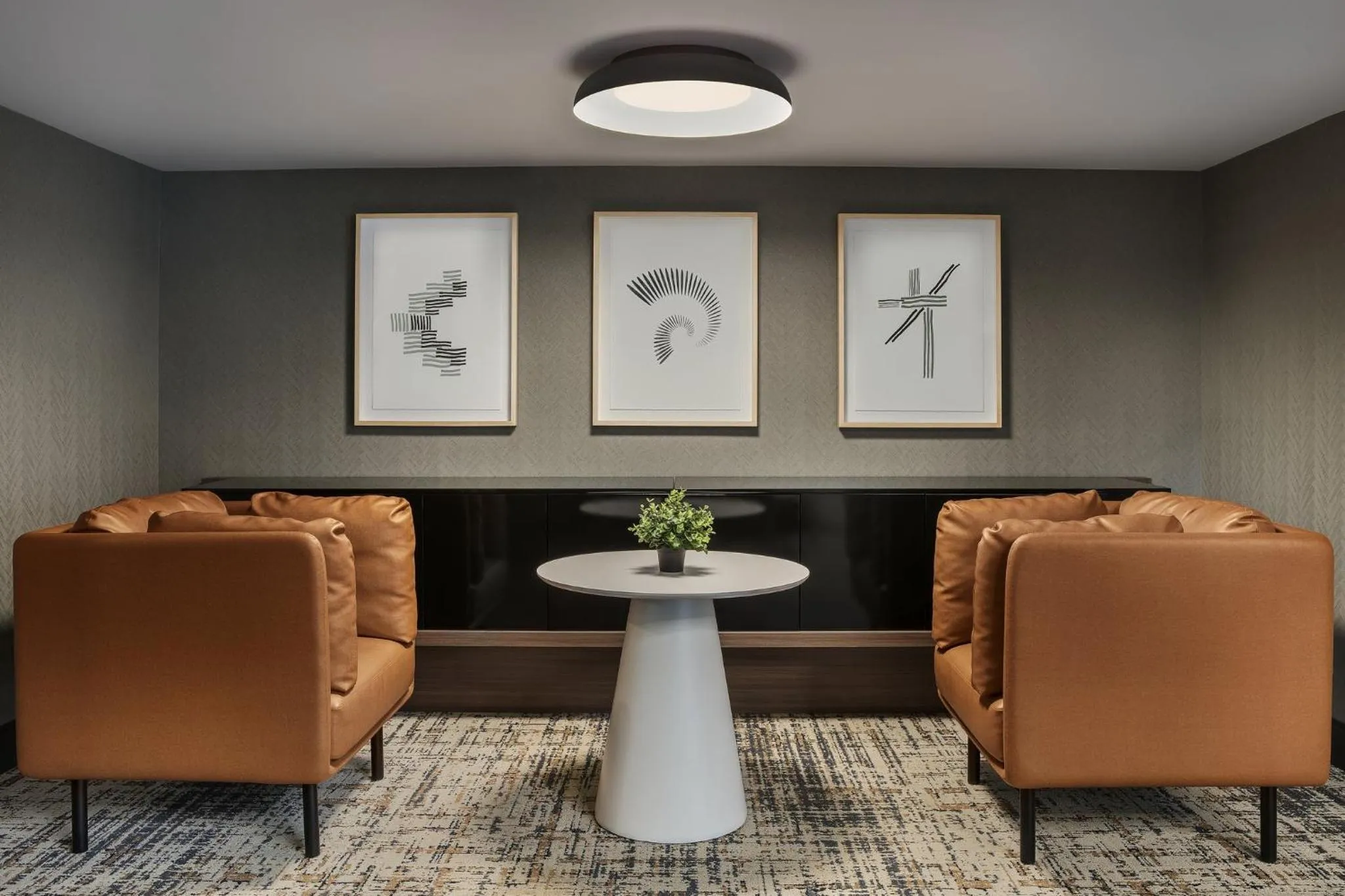 Property building in Holiday Inn Oakville Centre by IHG