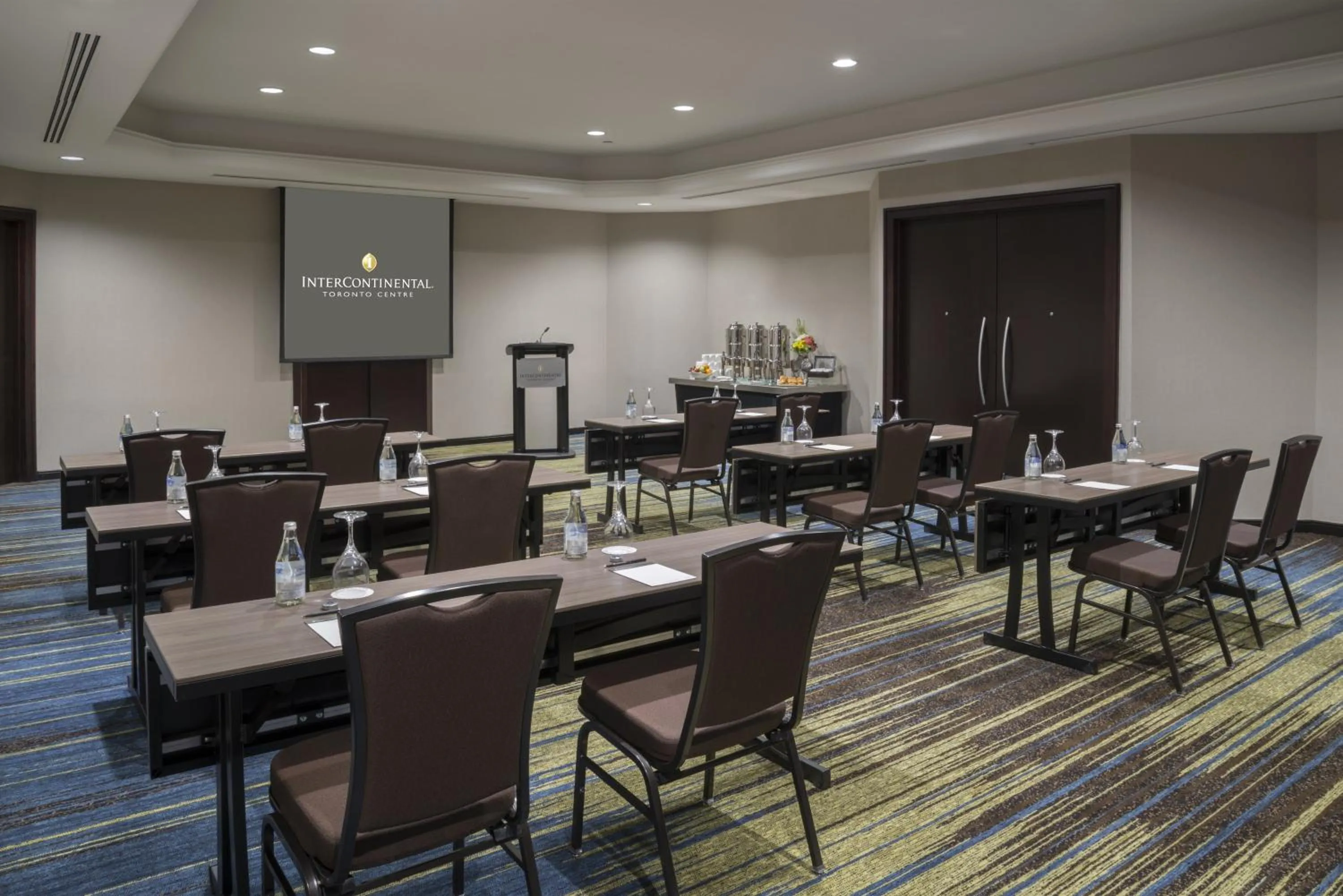 Meeting/conference room in InterContinental Toronto Centre by IHG