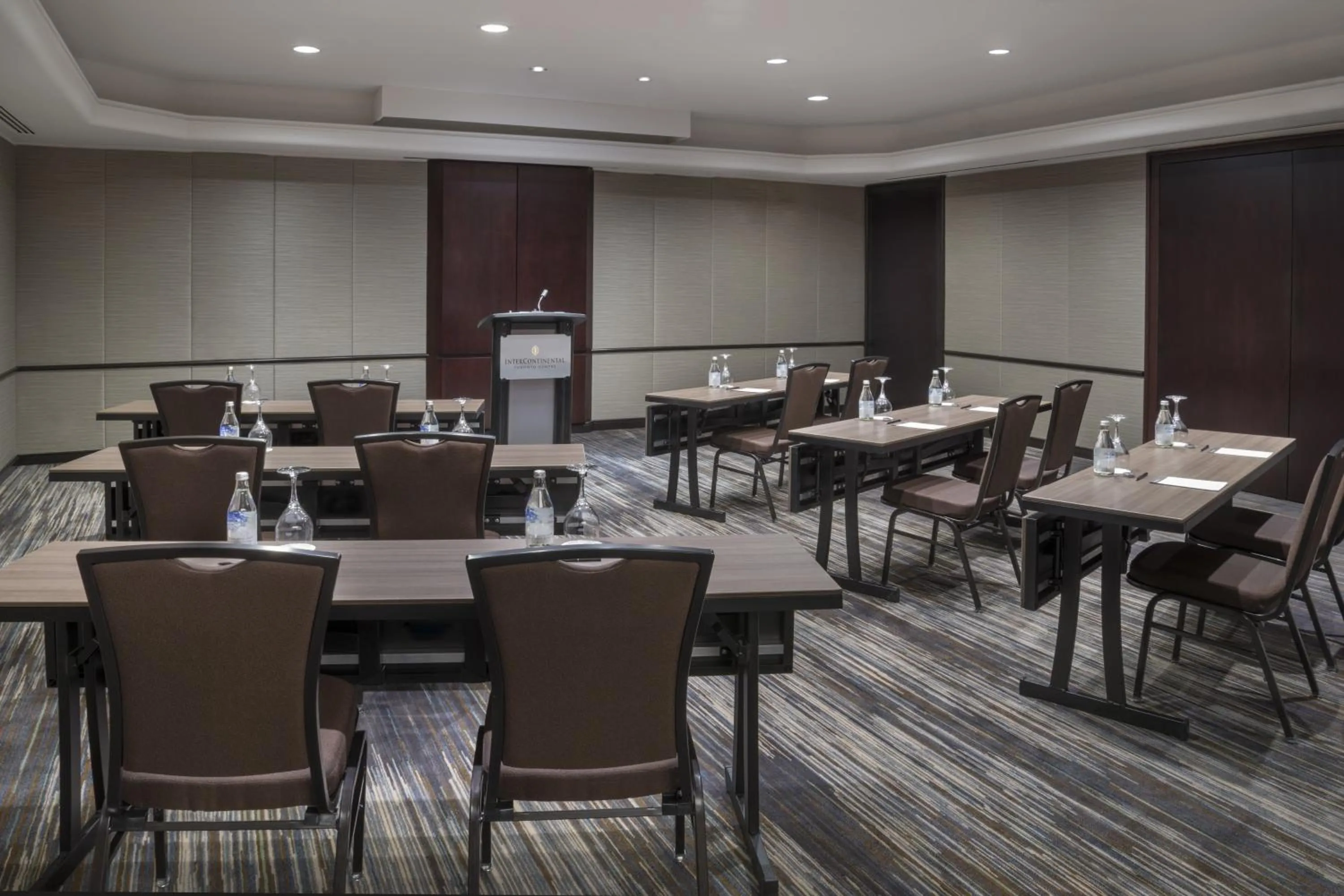 Meeting/conference room in InterContinental Toronto Centre by IHG