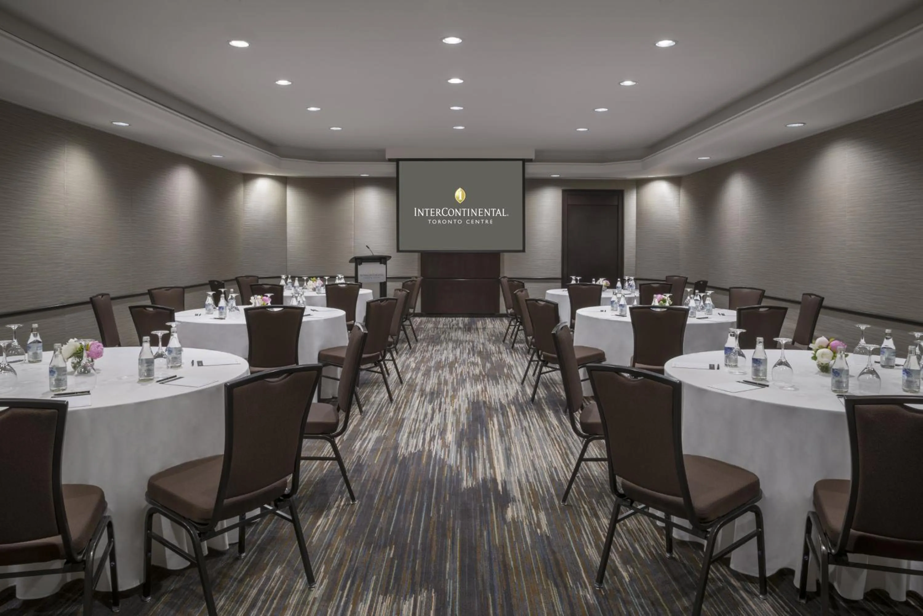 Meeting/conference room in InterContinental Toronto Centre by IHG