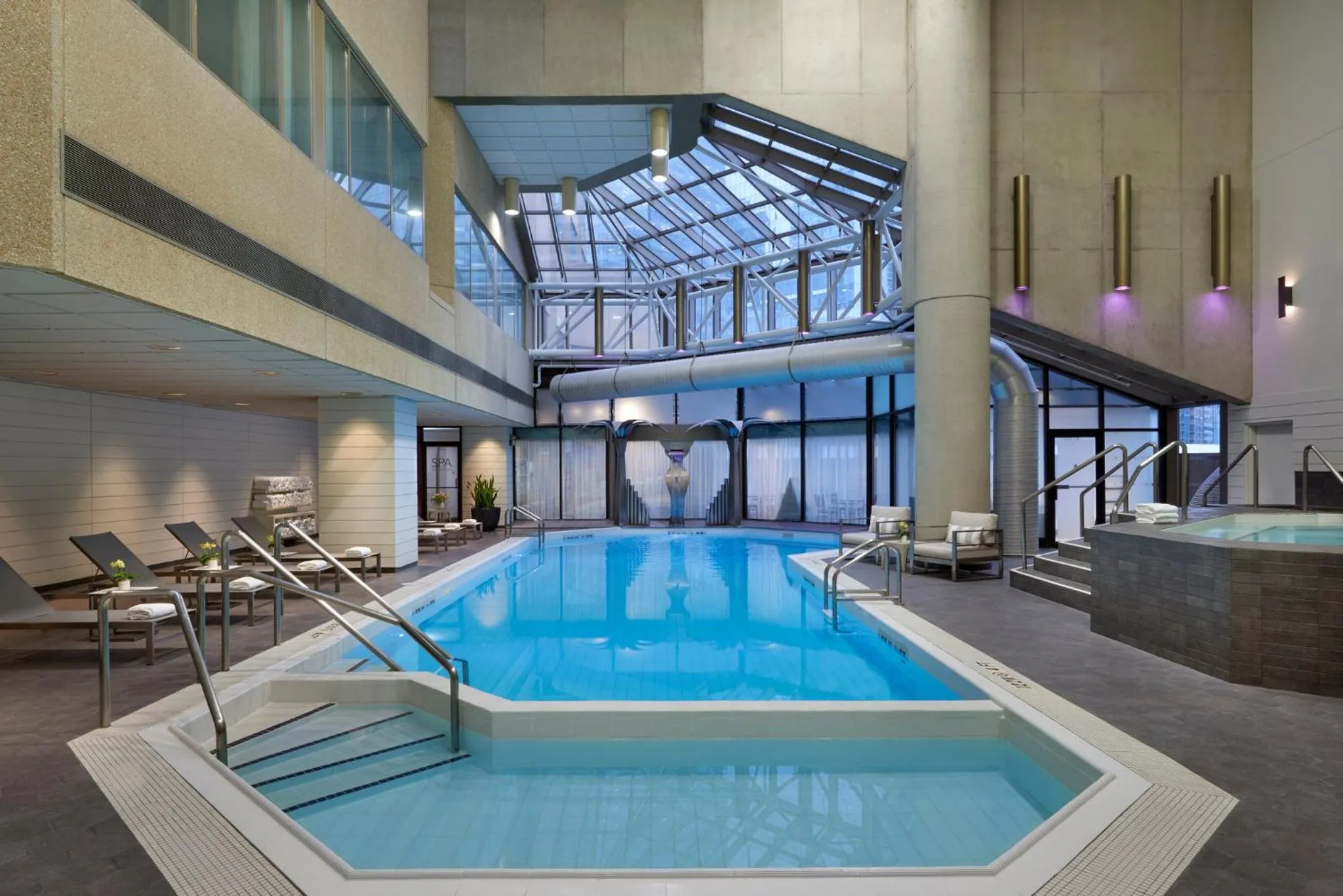 Swimming pool in InterContinental Toronto Centre by IHG
