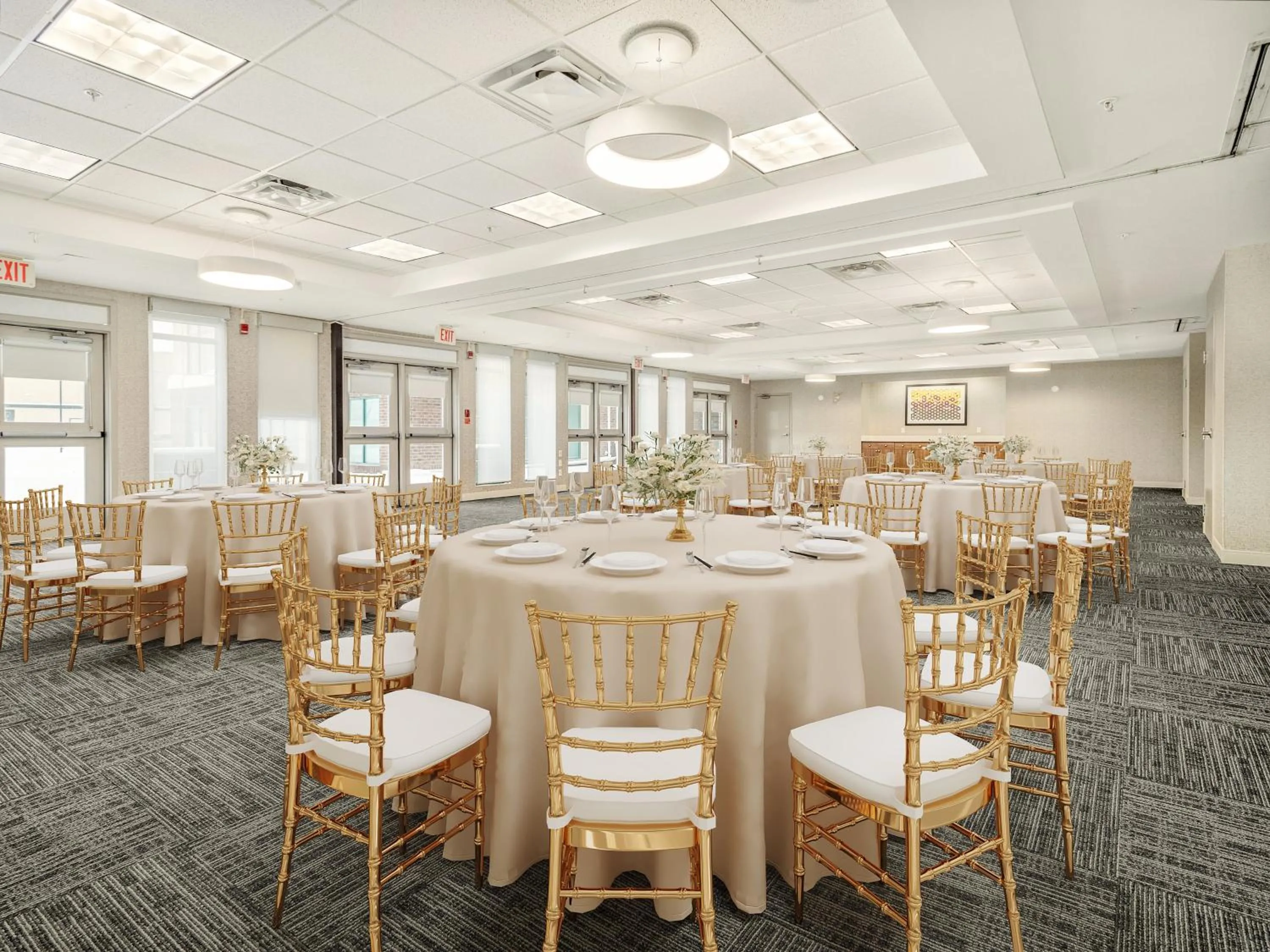 Meeting/conference room in Holiday Inn Express & Suites Medicine Hat by IHG