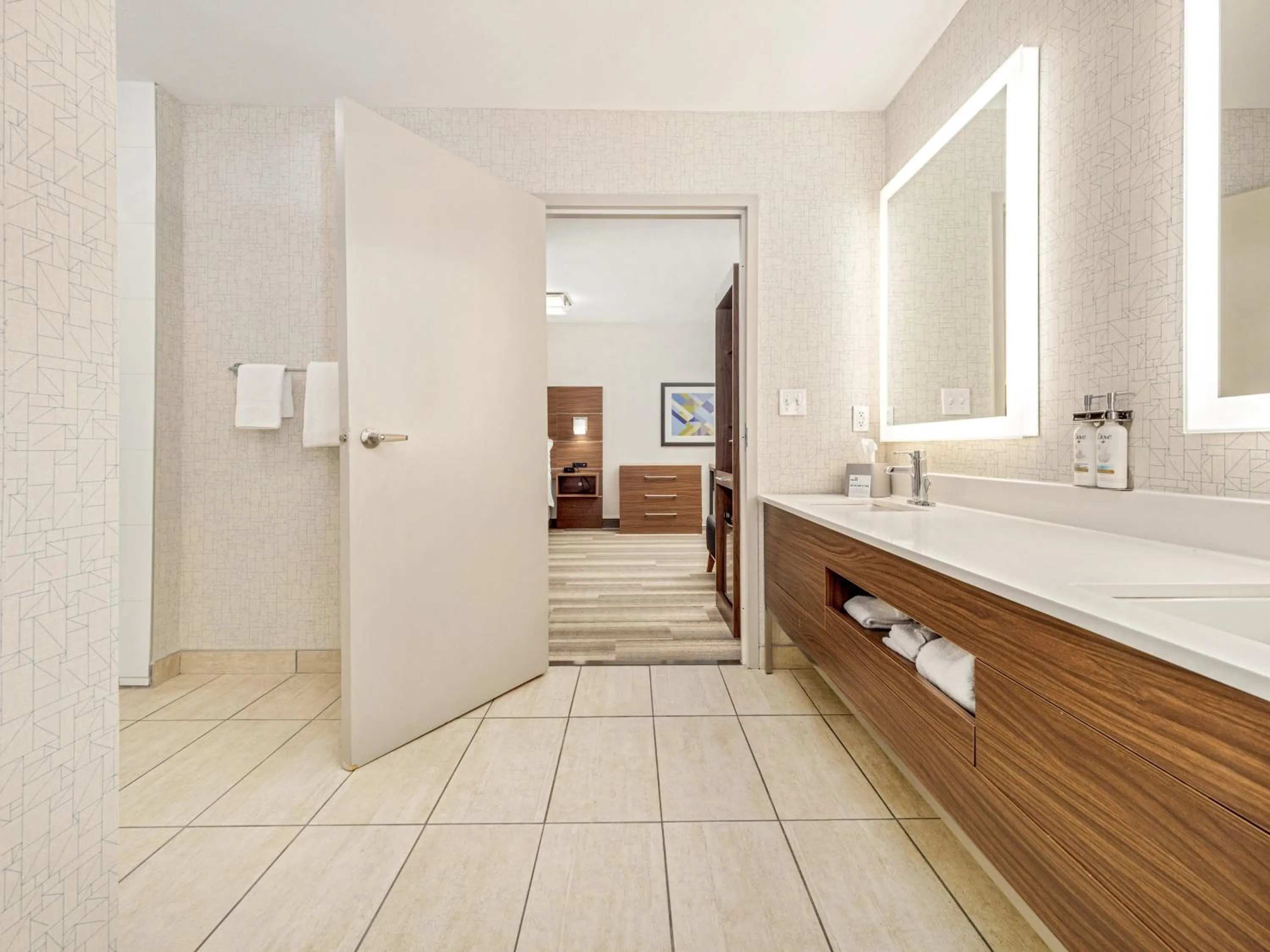 Photo of the whole room in Holiday Inn Express & Suites Medicine Hat by IHG