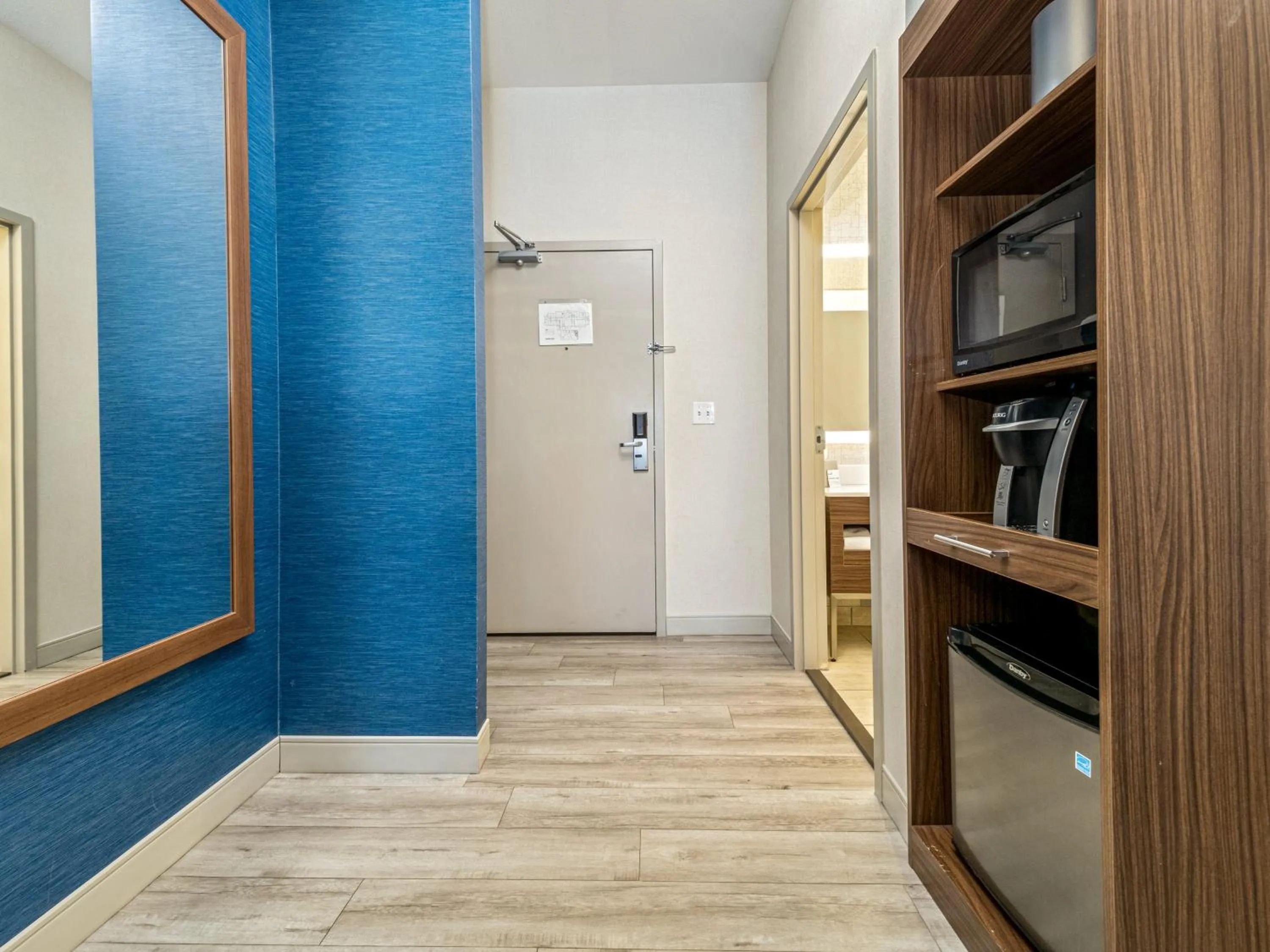 Photo of the whole room in Holiday Inn Express & Suites Medicine Hat by IHG