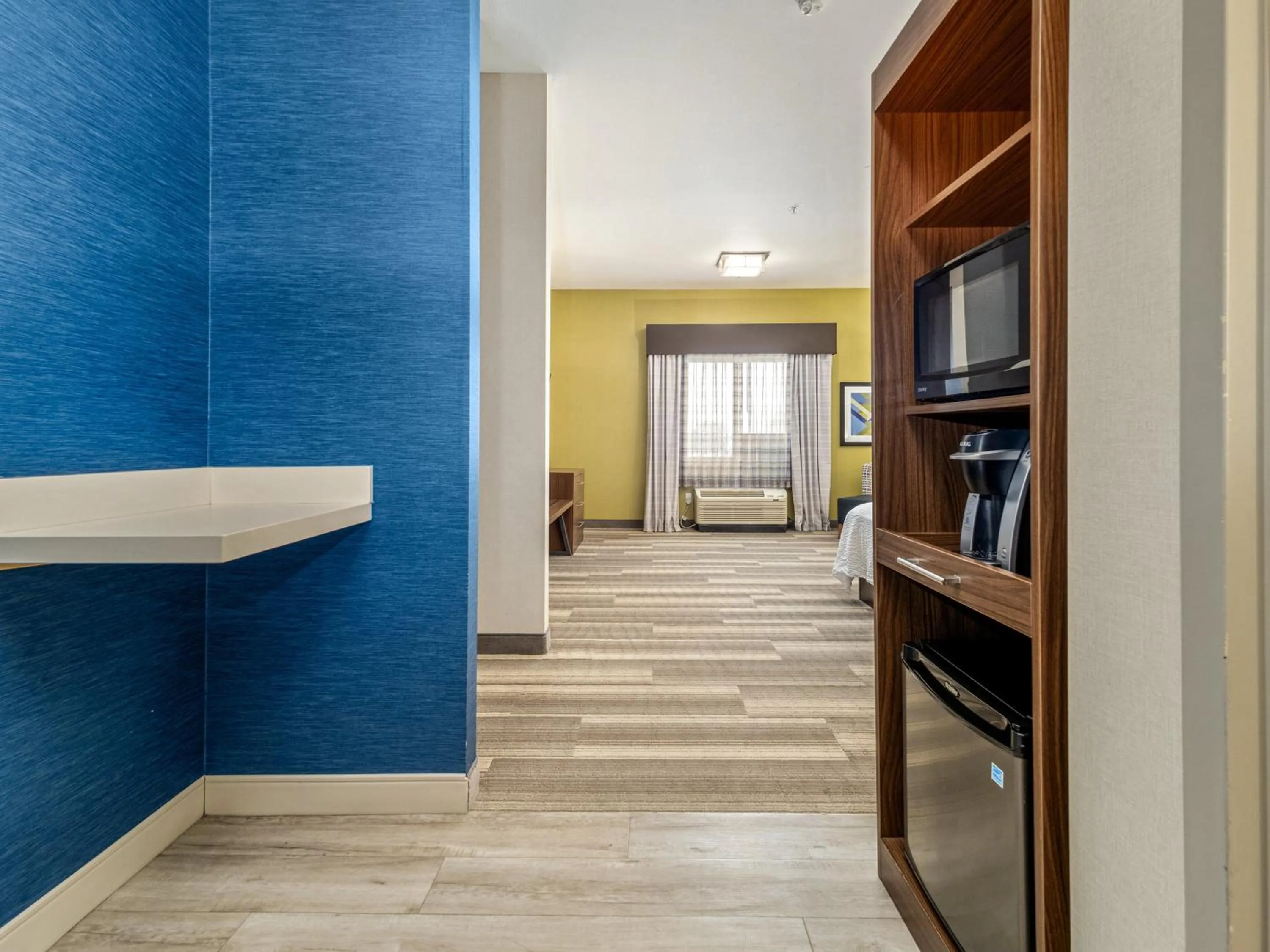 Photo of the whole room in Holiday Inn Express & Suites Medicine Hat by IHG