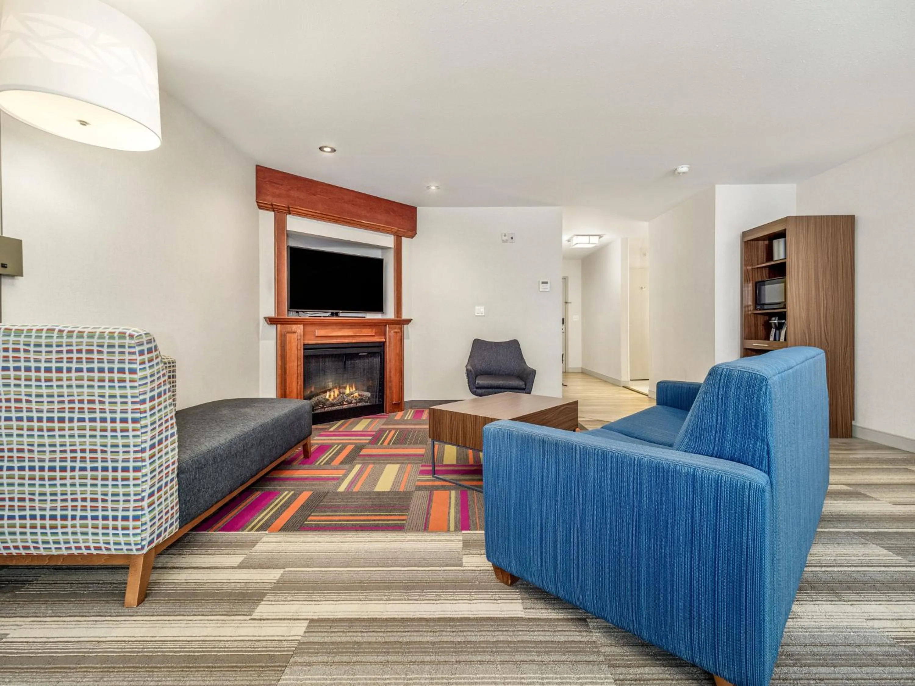 Photo of the whole room in Holiday Inn Express & Suites Medicine Hat by IHG