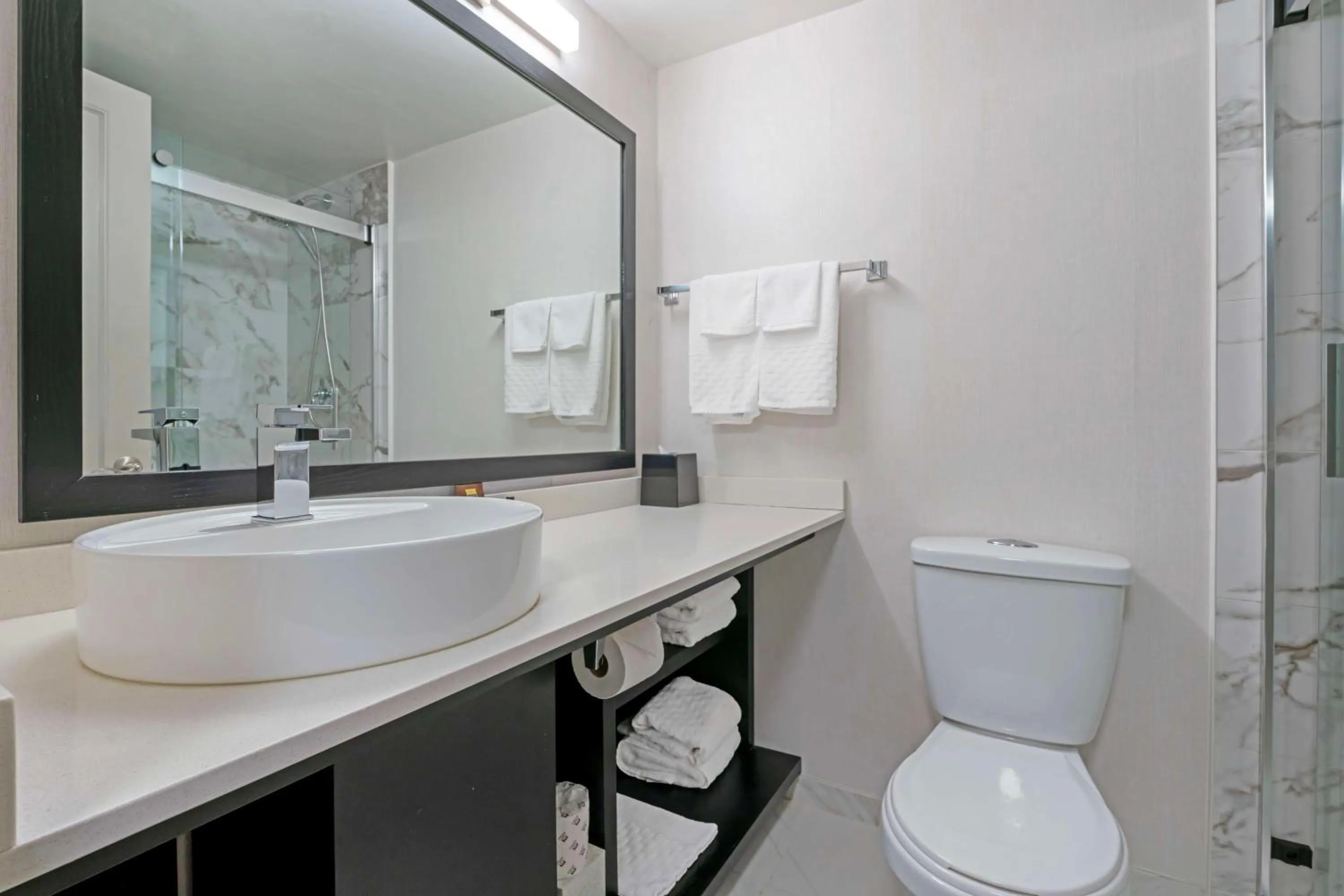 Bathroom in Best Western Plus Sands