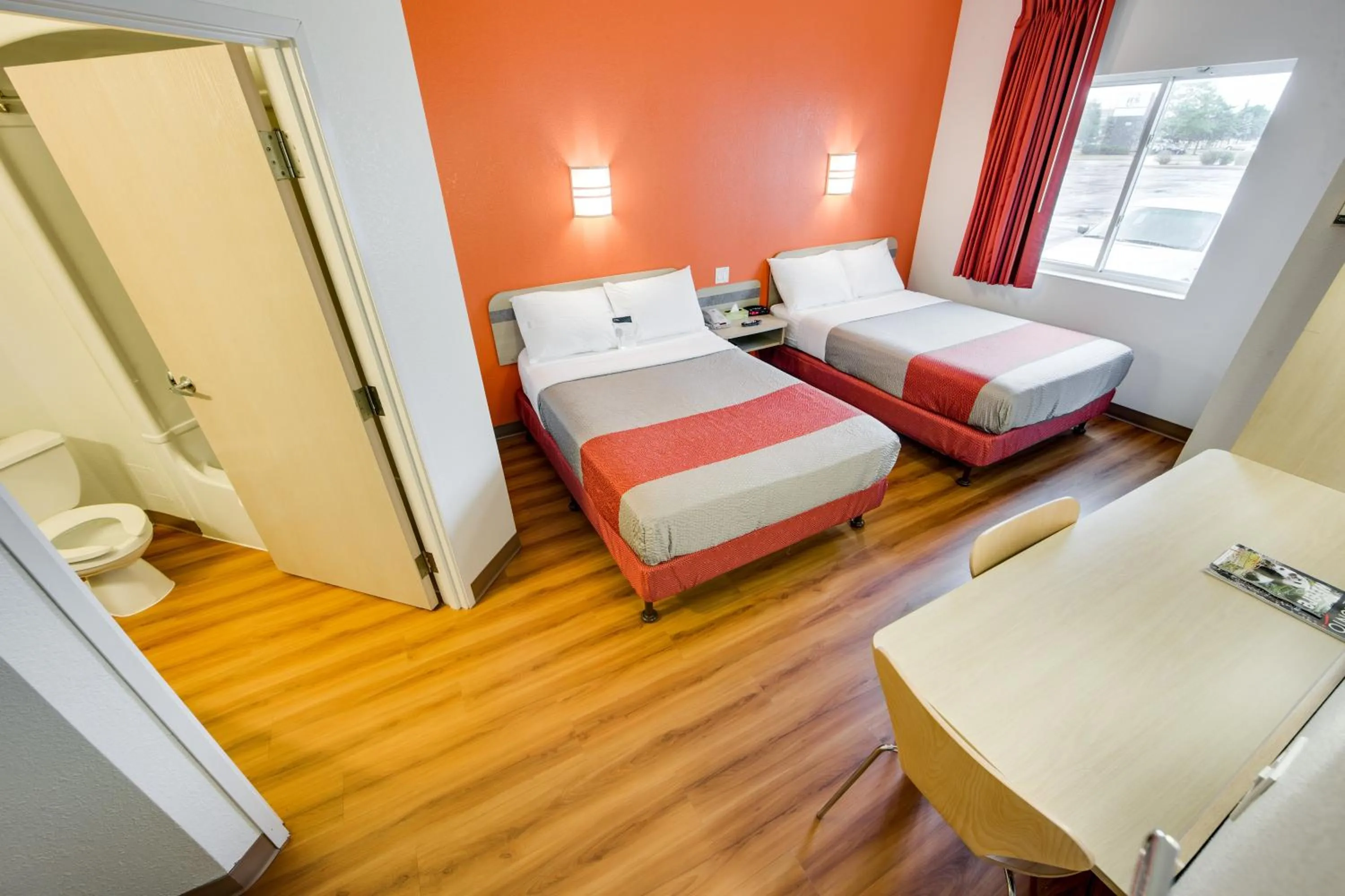 Bedroom in Motel 6-Brampton, ON - Toronto