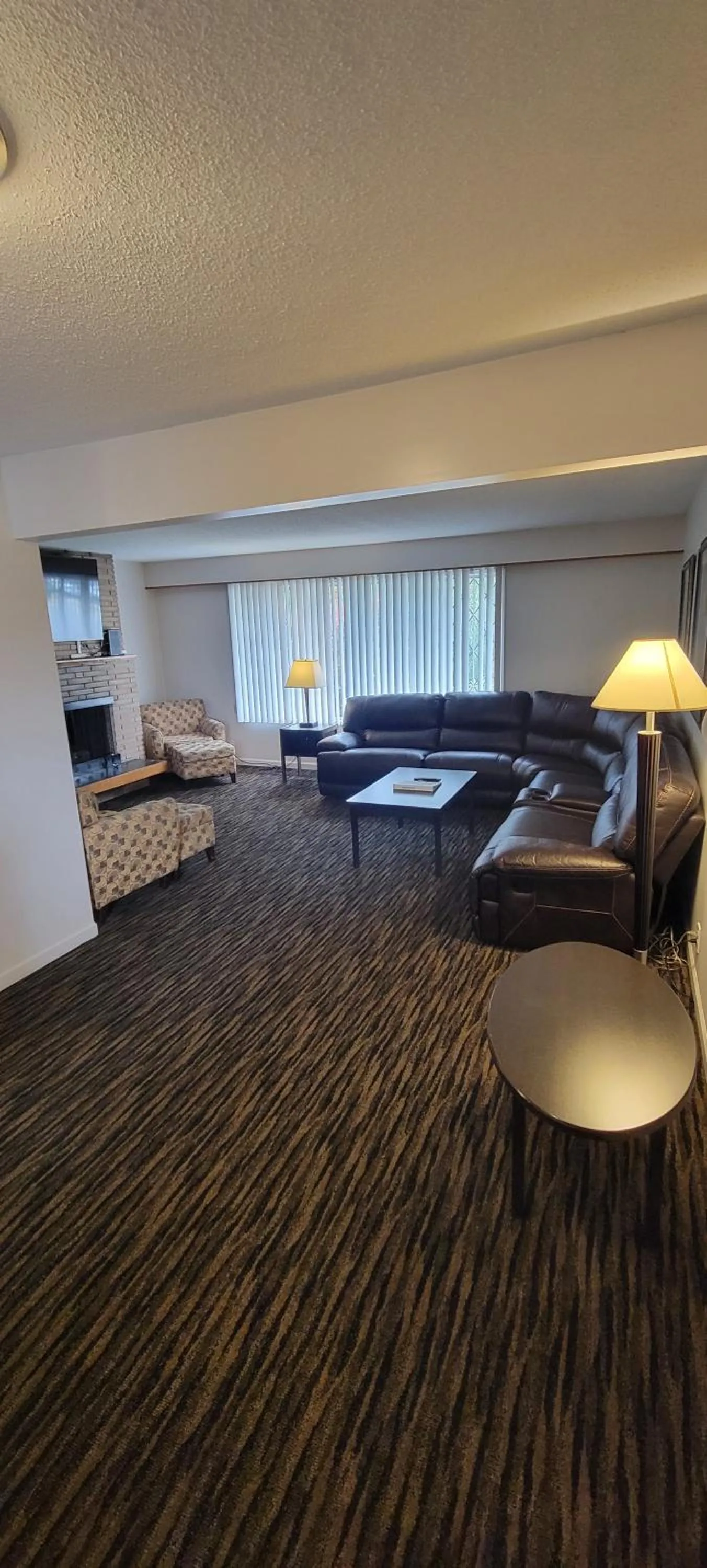 Living room in Recreation Inn and Suites Kelowna