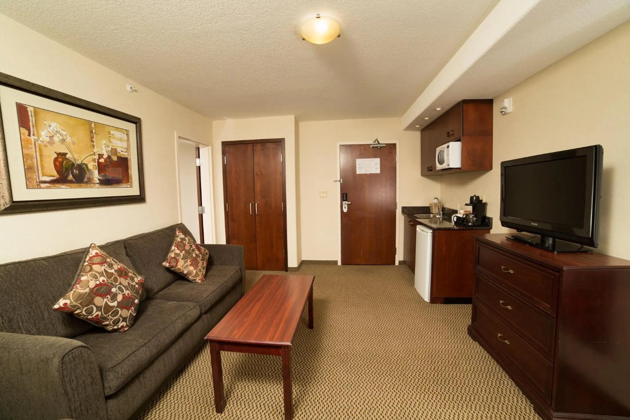 Photo of the whole room in Holiday Inn & Suites Lloydminster by IHG