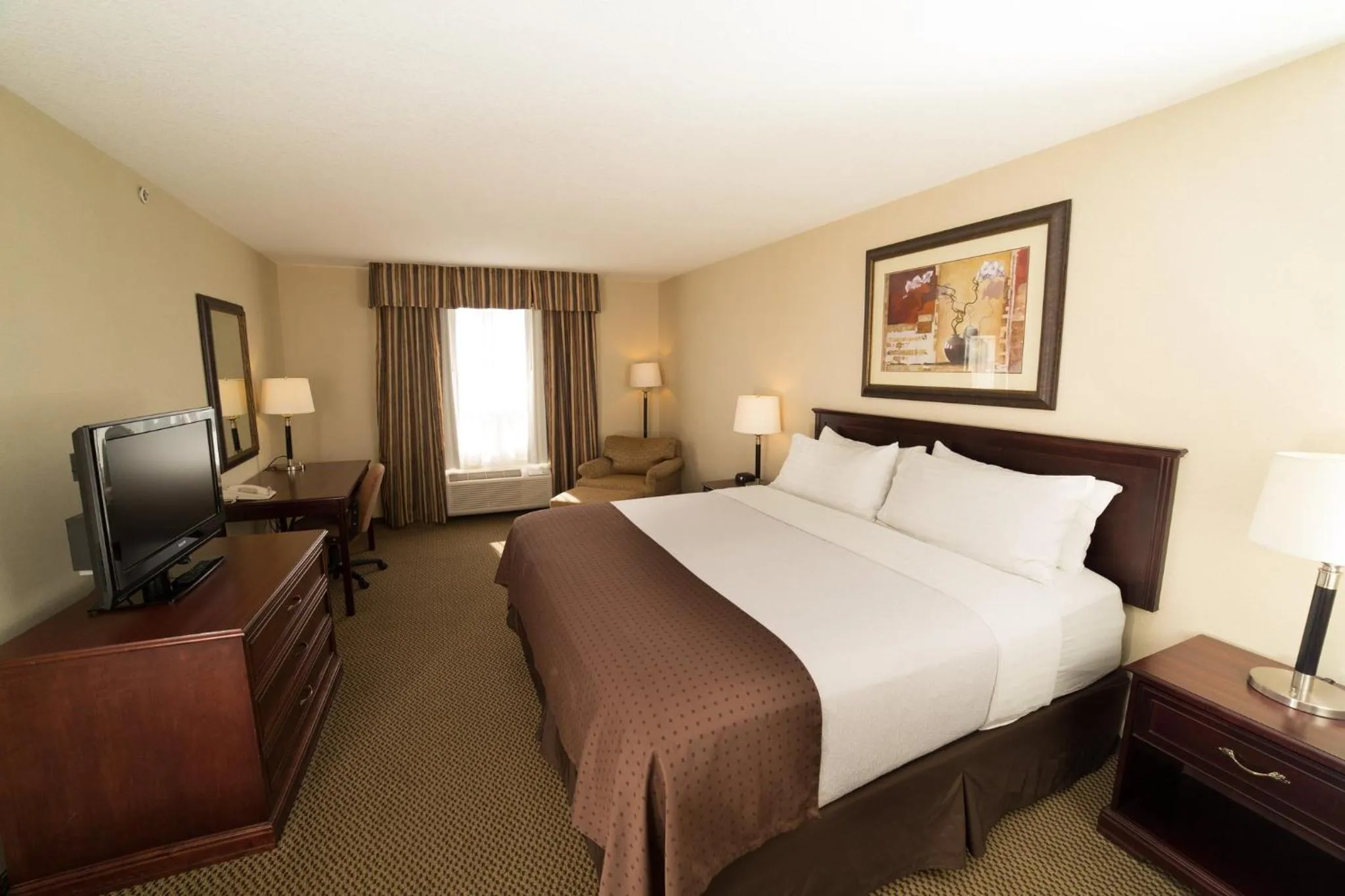 Photo of the whole room, Bed in Holiday Inn & Suites Lloydminster by IHG