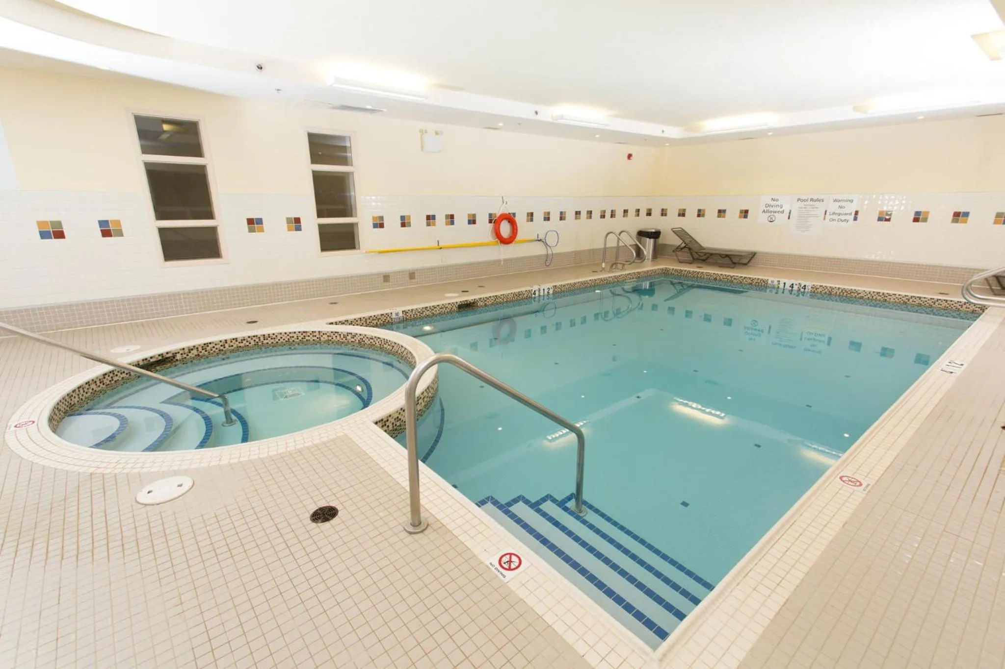 Swimming pool in Holiday Inn & Suites Lloydminster by IHG