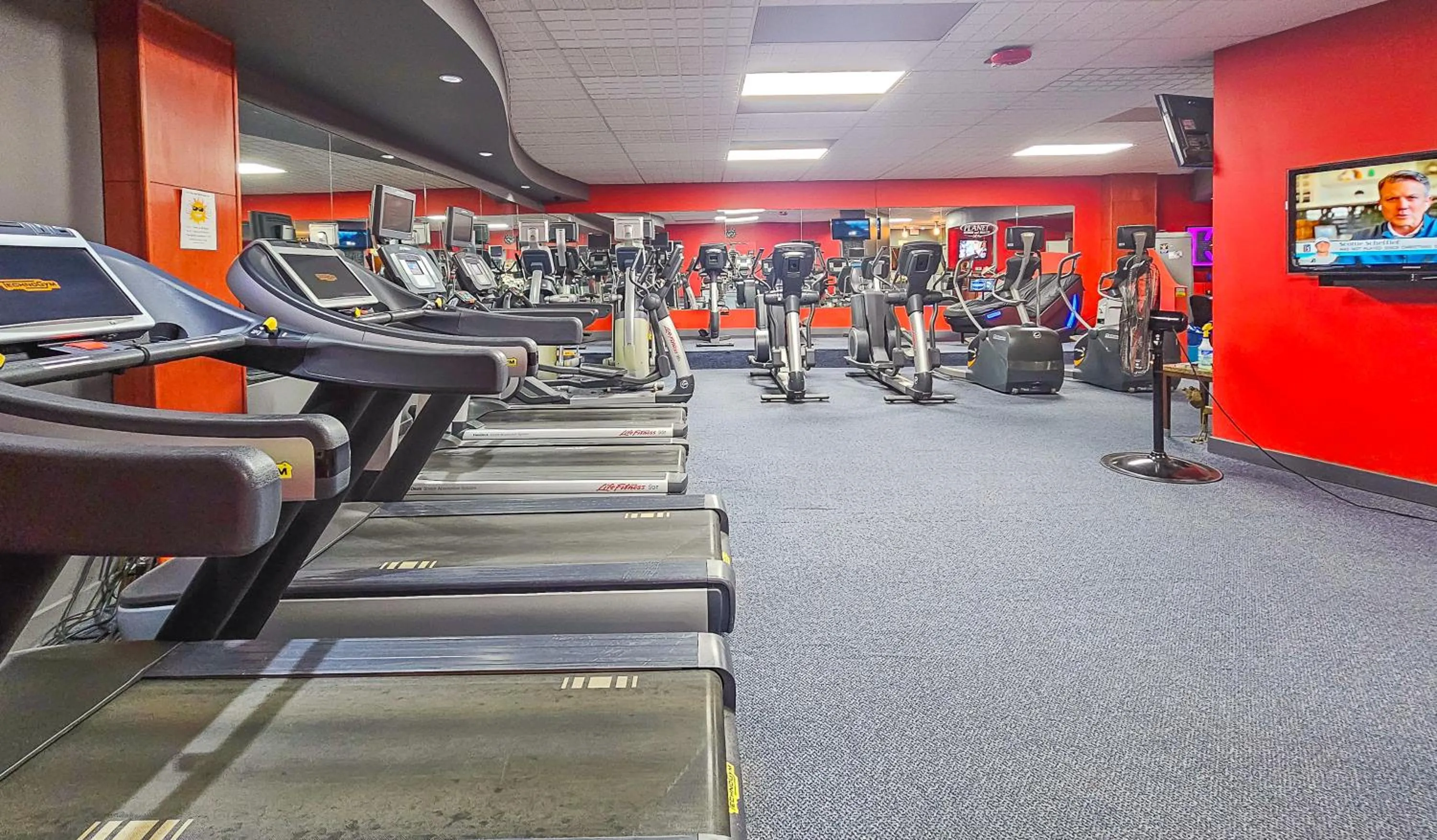 Fitness centre/facilities in iHOTEL & Conference Centre Red Deer