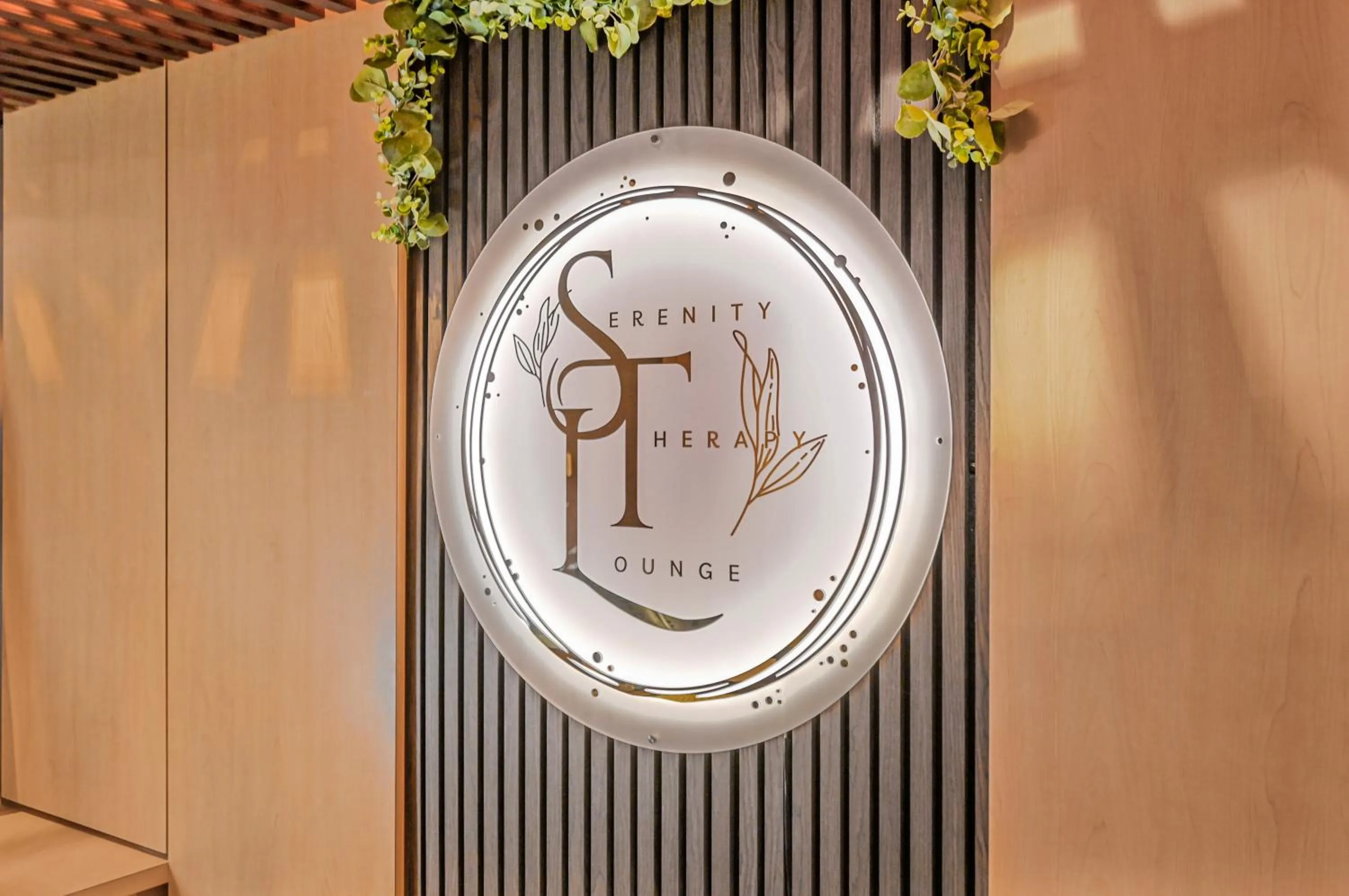 Spa and wellness centre/facilities in iHOTEL & Conference Centre Red Deer