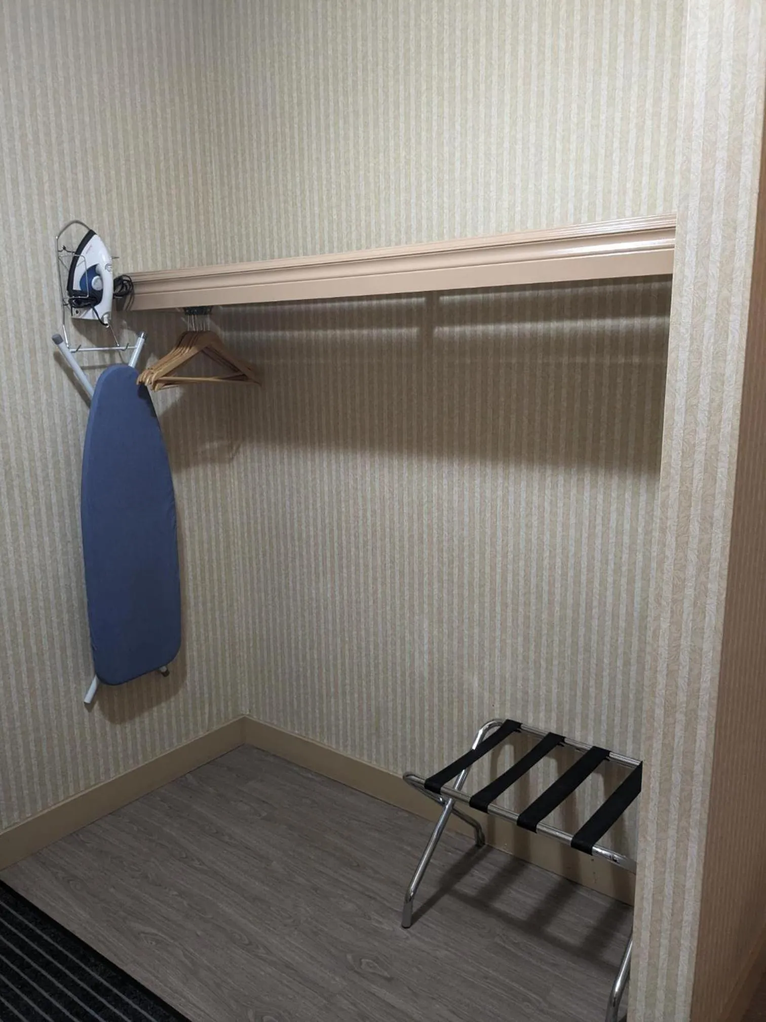 flat iron in Auberge Royal Versailles