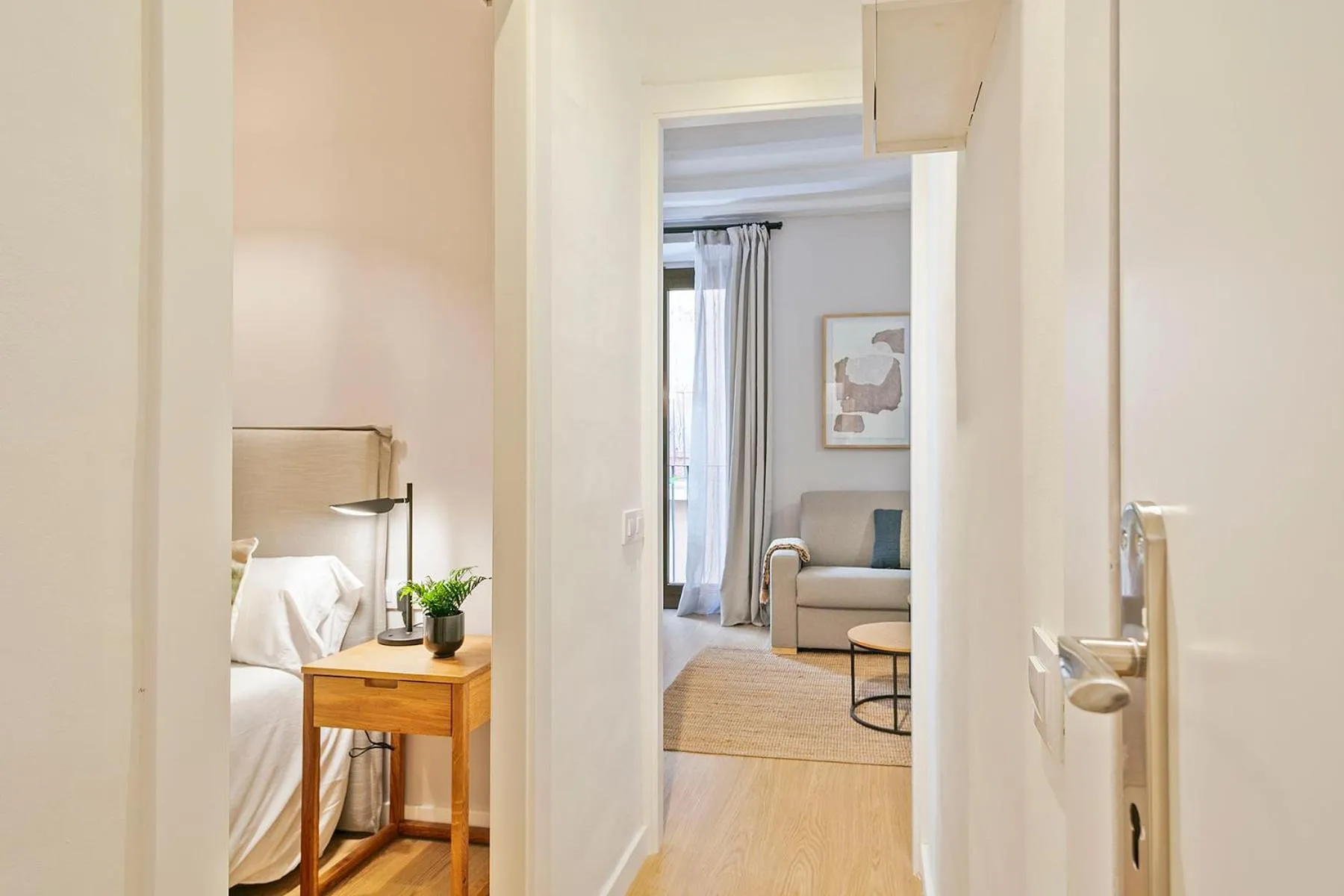 Photo of the whole room, Bed in Citytrip Palau de la Música