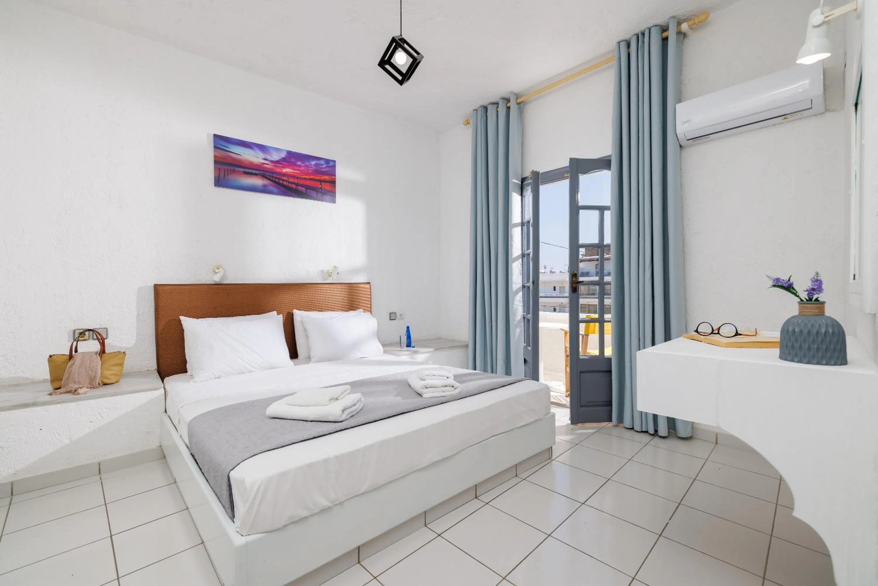 Bed in Kings Hersonissos Hotel