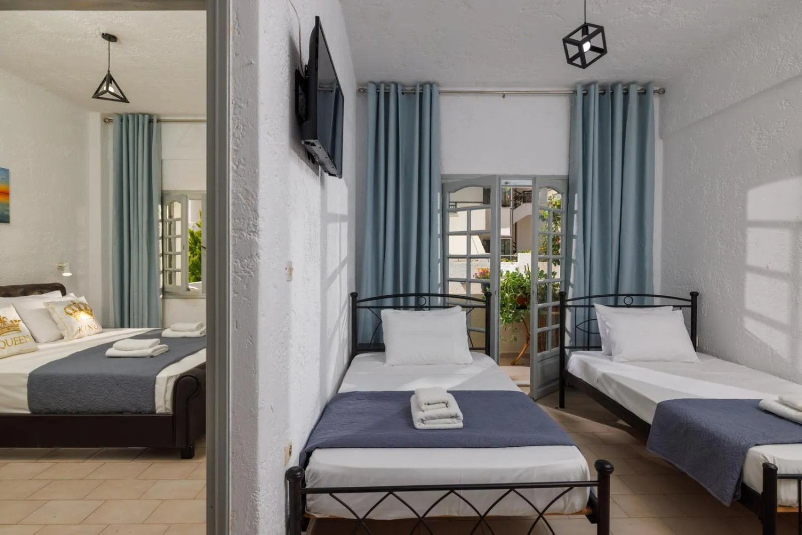 Bed in Kings Hersonissos Hotel