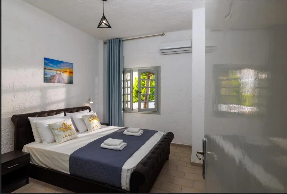 Bed in Kings Hersonissos Hotel