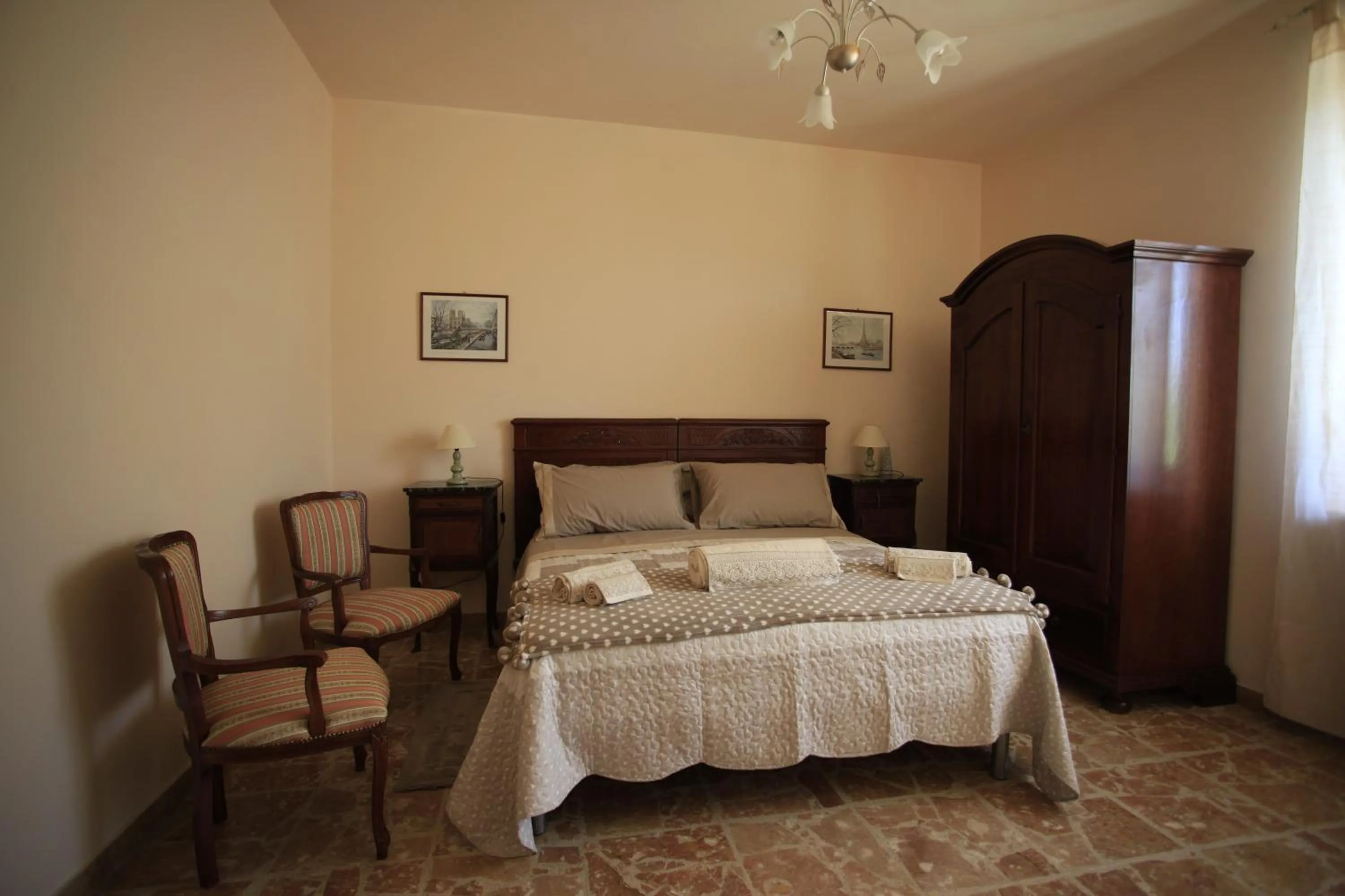 Photo of the whole room, Bed in Al Canei B&B