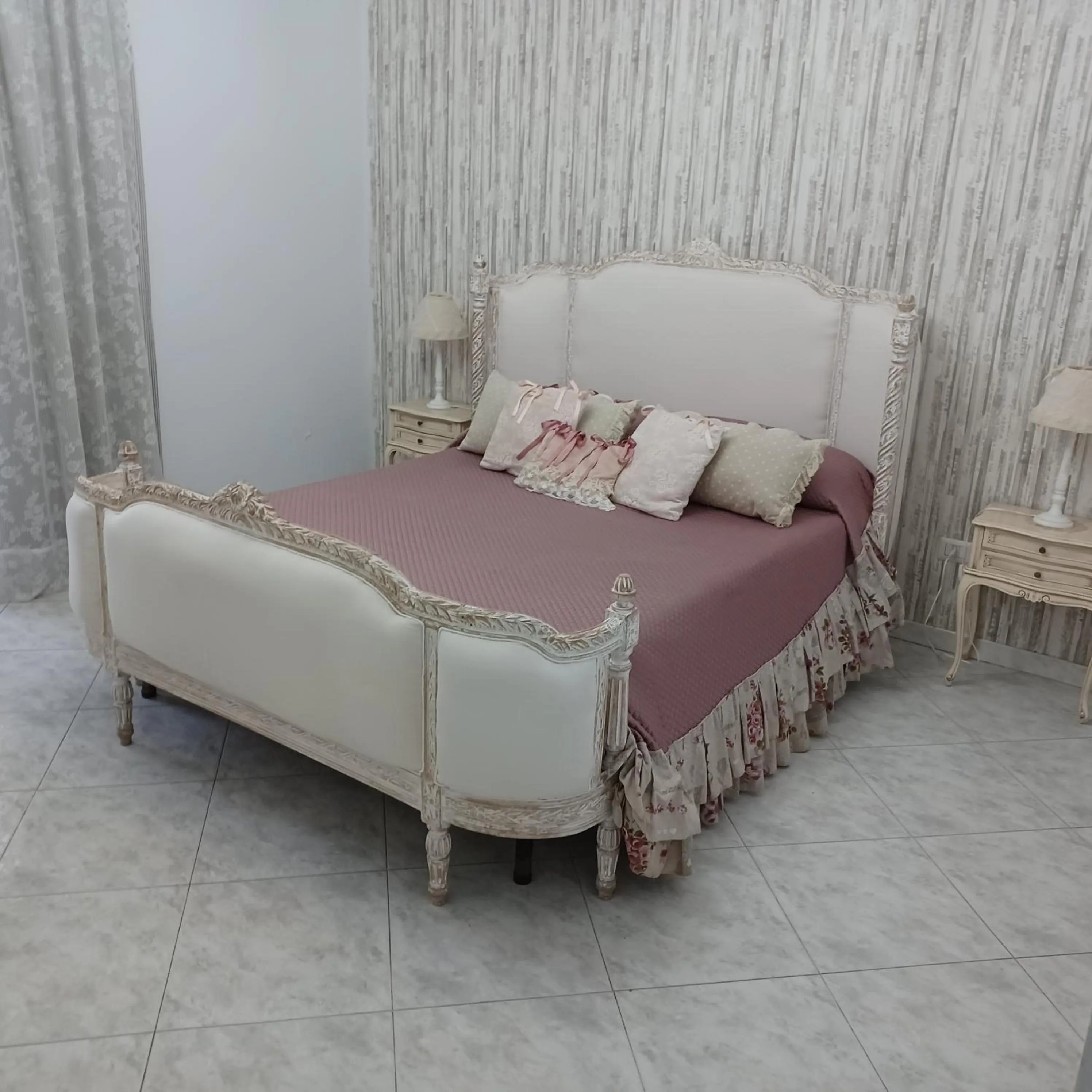 Photo of the whole room, Bed in La Corte delle Vanità