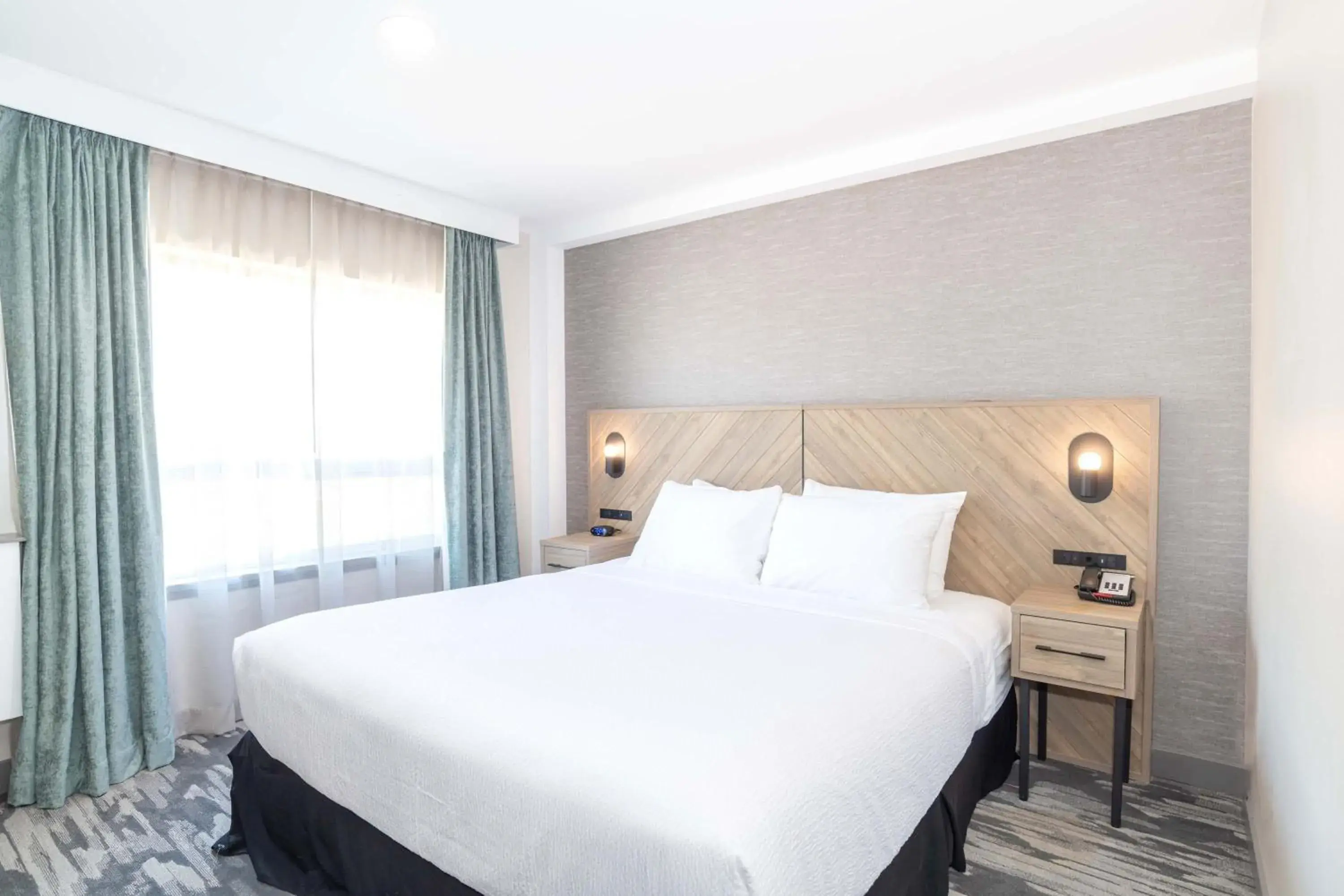 Grand Suite, 1 Queen Bed, Sofa Bed, Kitchenette in Sandman Hotel & Suites Regina Grand Suite, 1 Queen Bed, Sofa Bed, Kitchenette in Sandman Hotel & Suites Regina