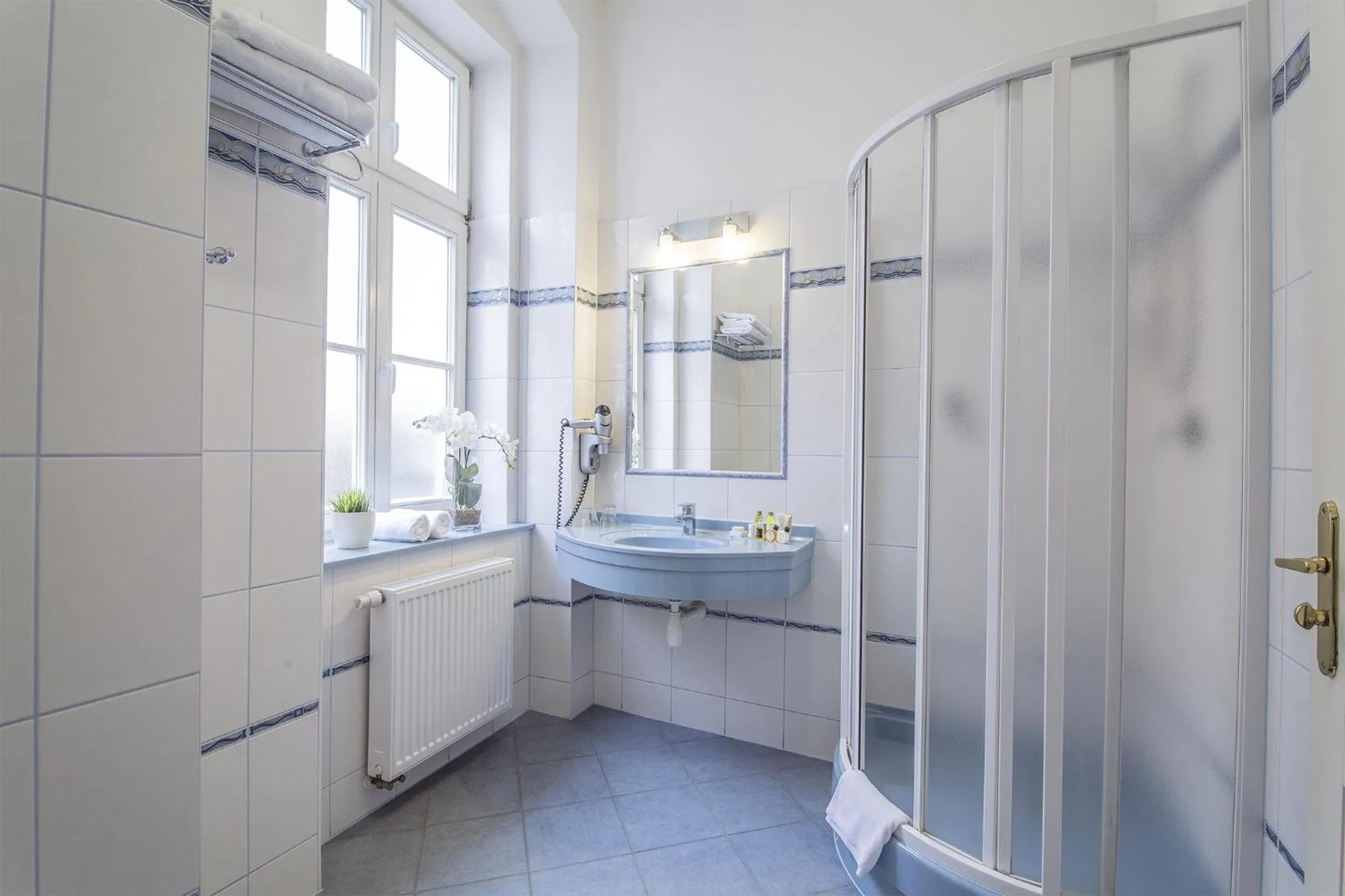 Bathroom in Hotel Ontario