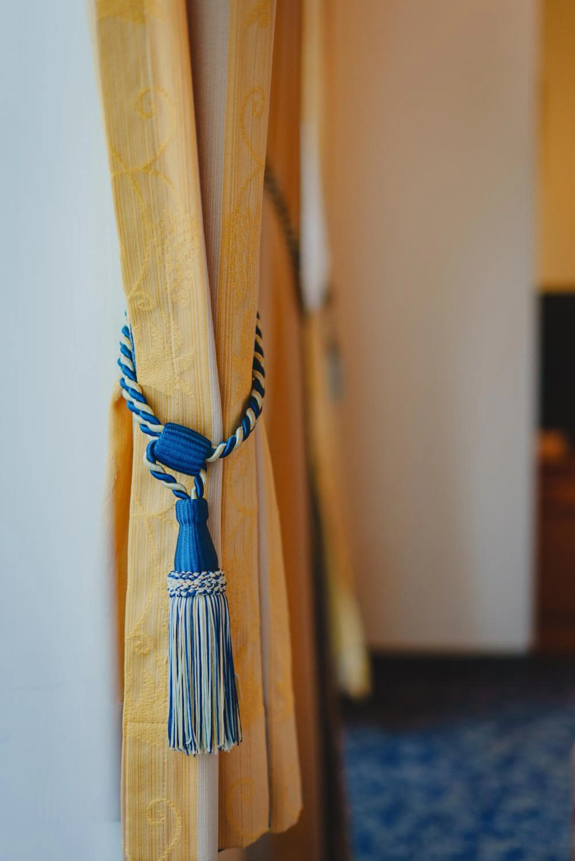 Property building in Hotel Ontario