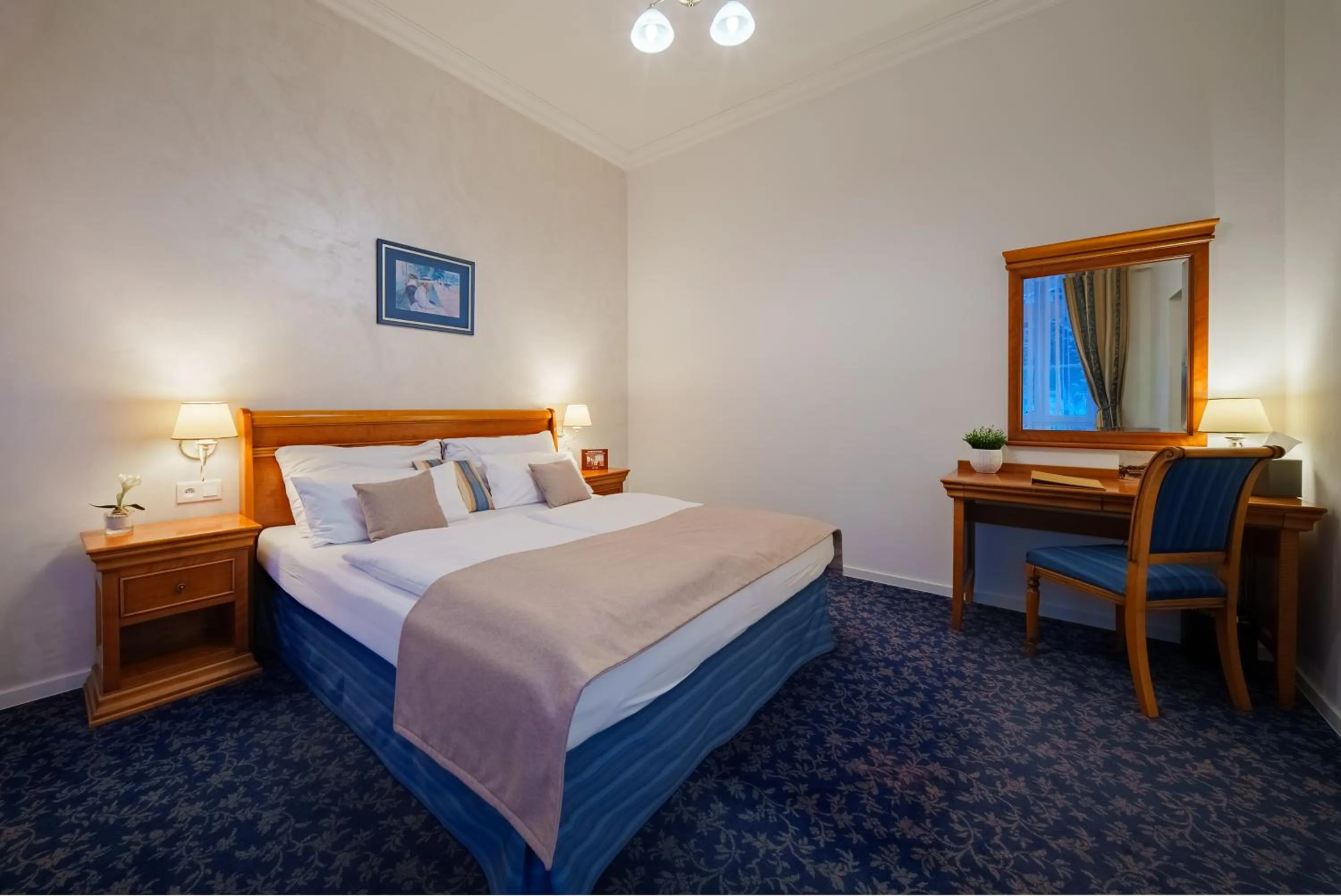 Bed in Hotel Ontario