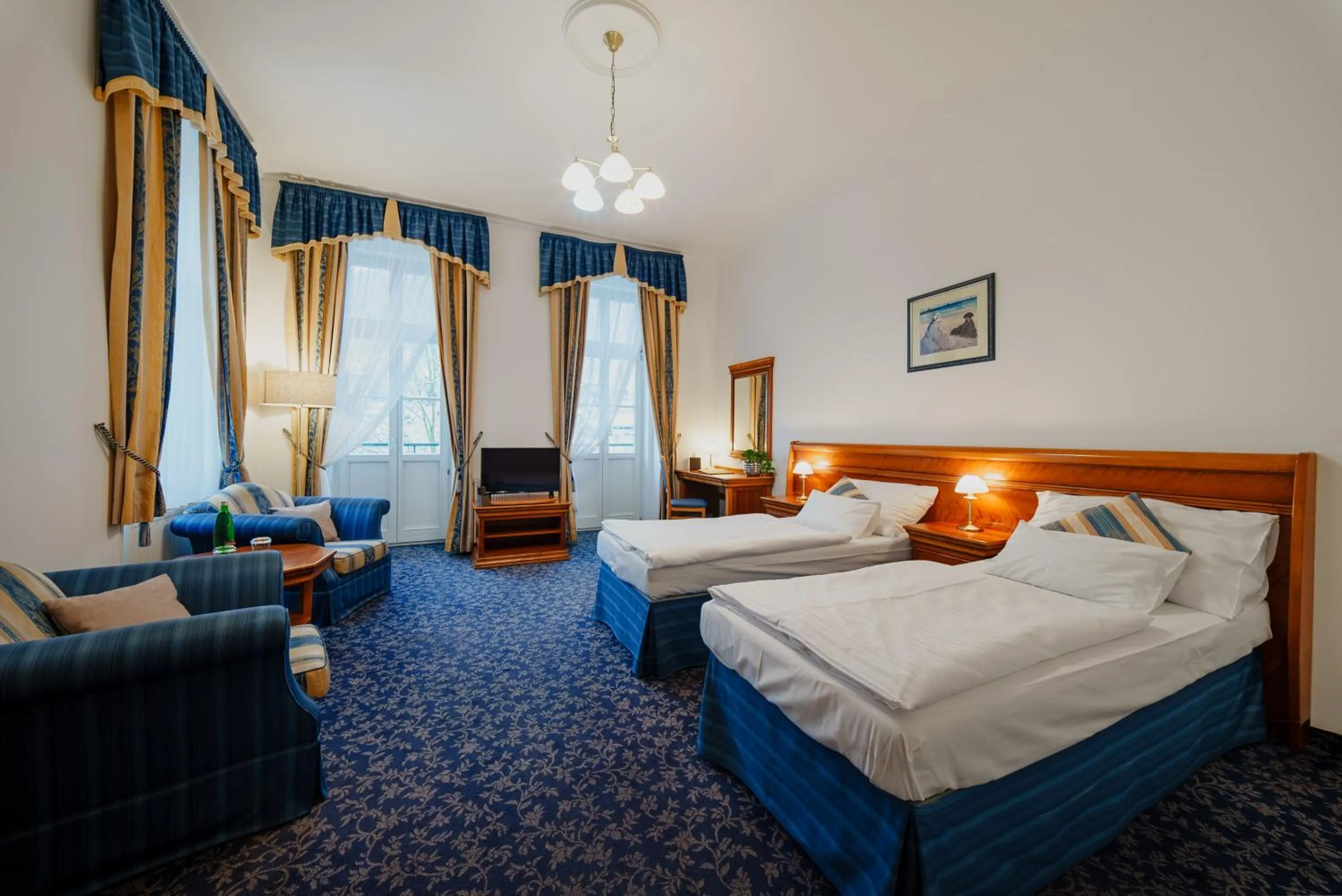 Bed in Hotel Ontario