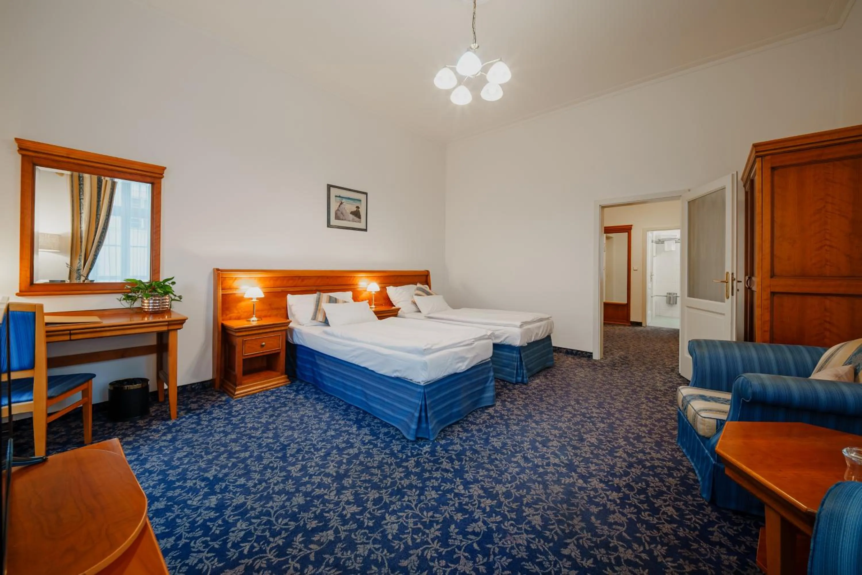 Bed in Hotel Ontario