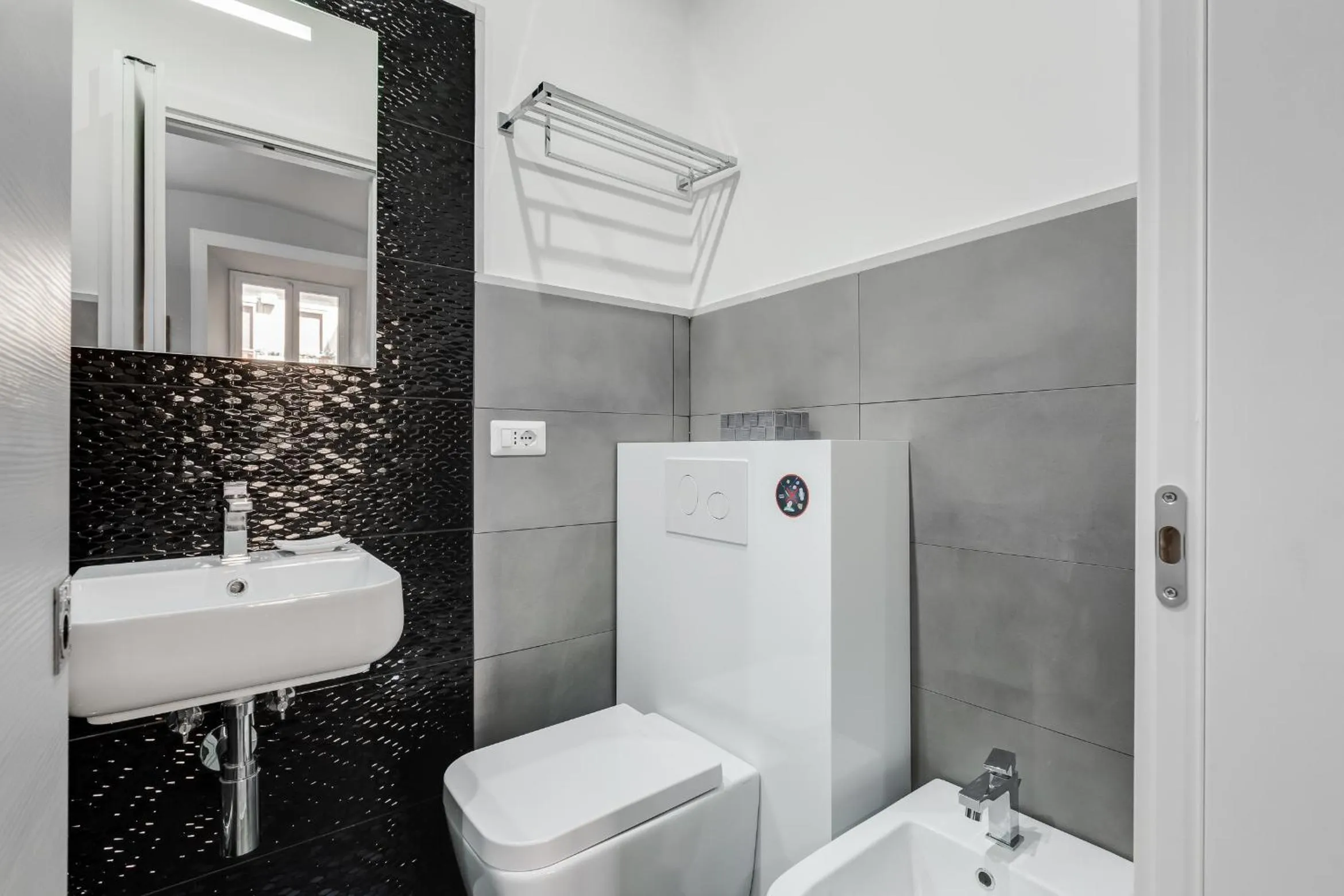 Shower in Scipioni Best Rooms