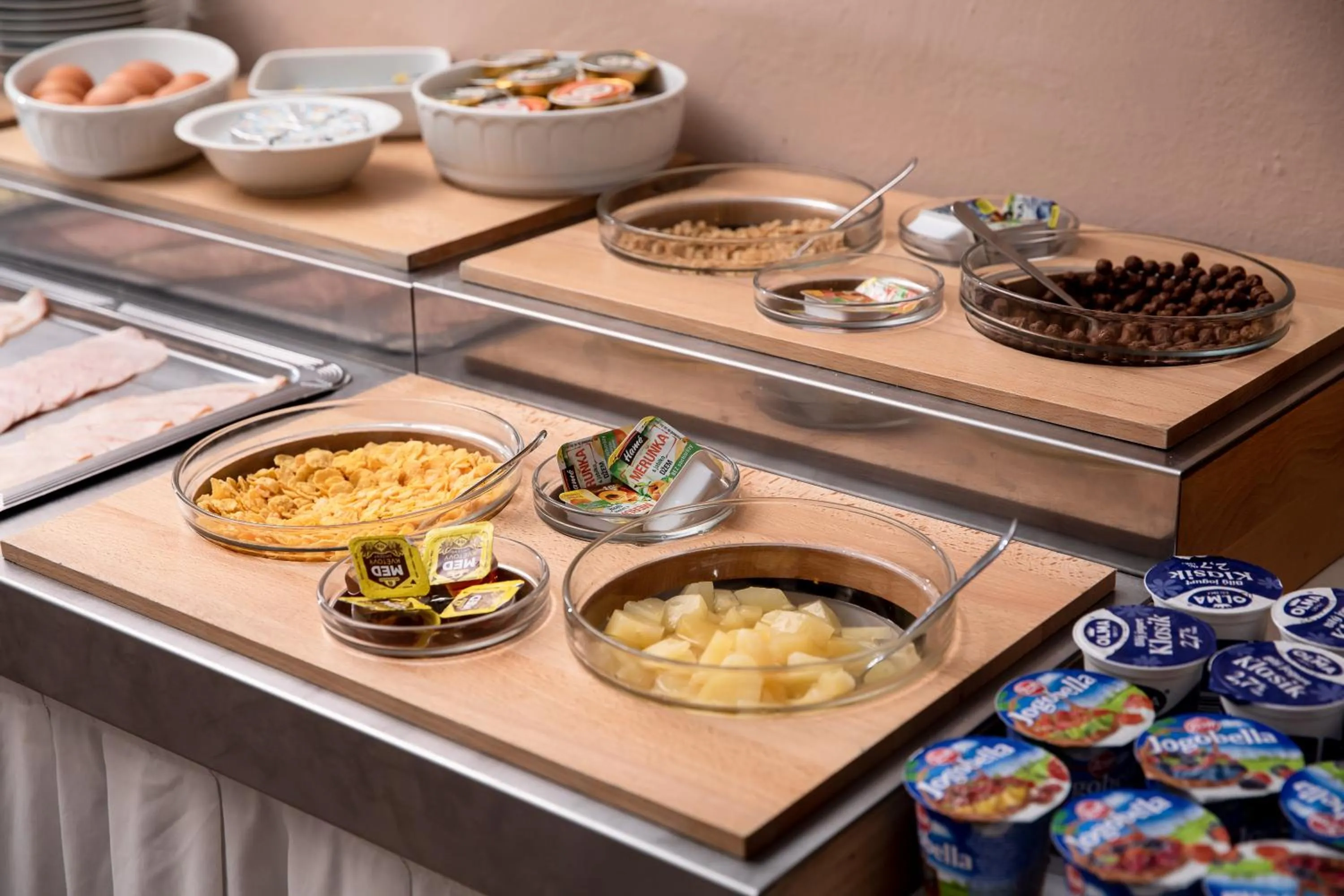 Buffet breakfast in Pension U Lilie