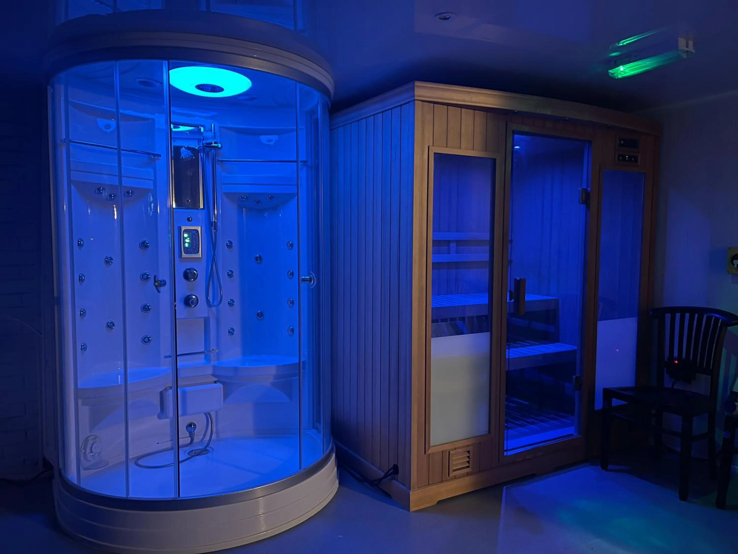 Shower in The Chatwal Boutique Hotel