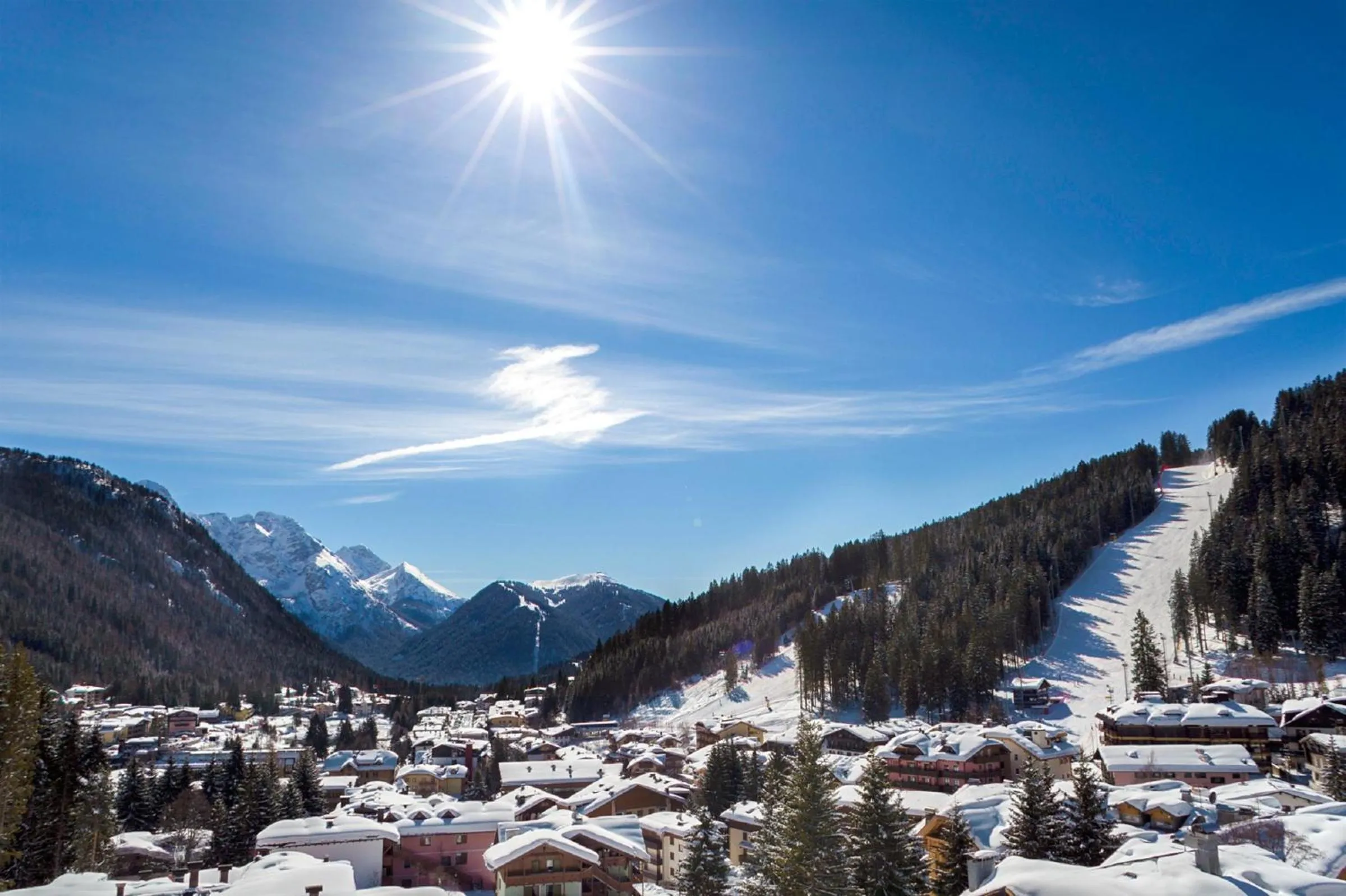 Day in Cristal Palace Hotel