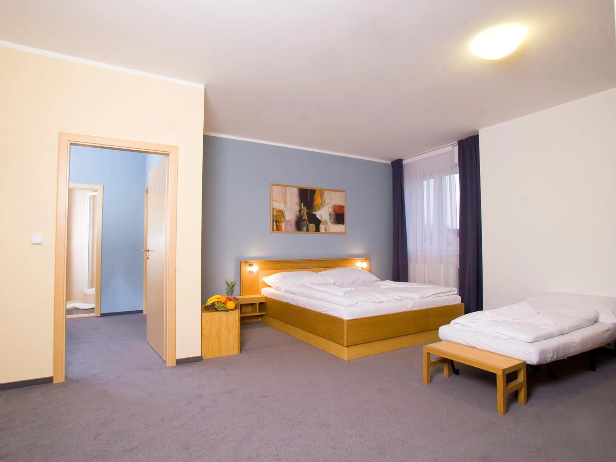 Bedroom, Bed in Hotel Trend