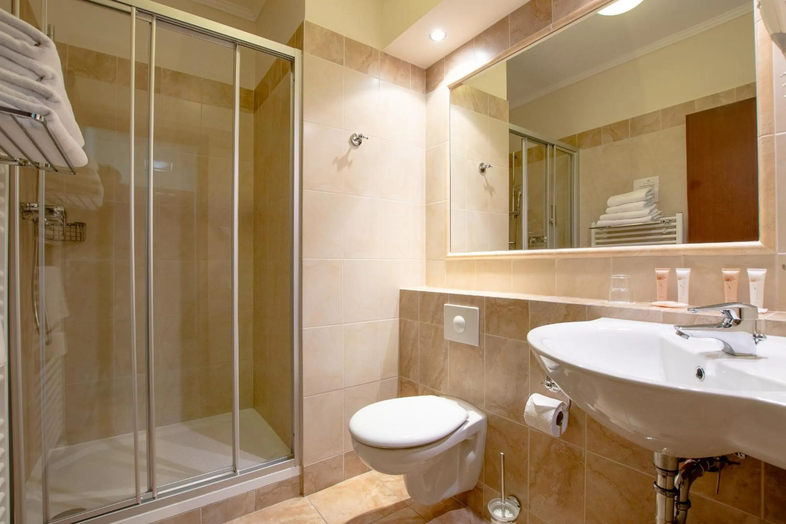 Bathroom in Hotel Giovanni Giacomo