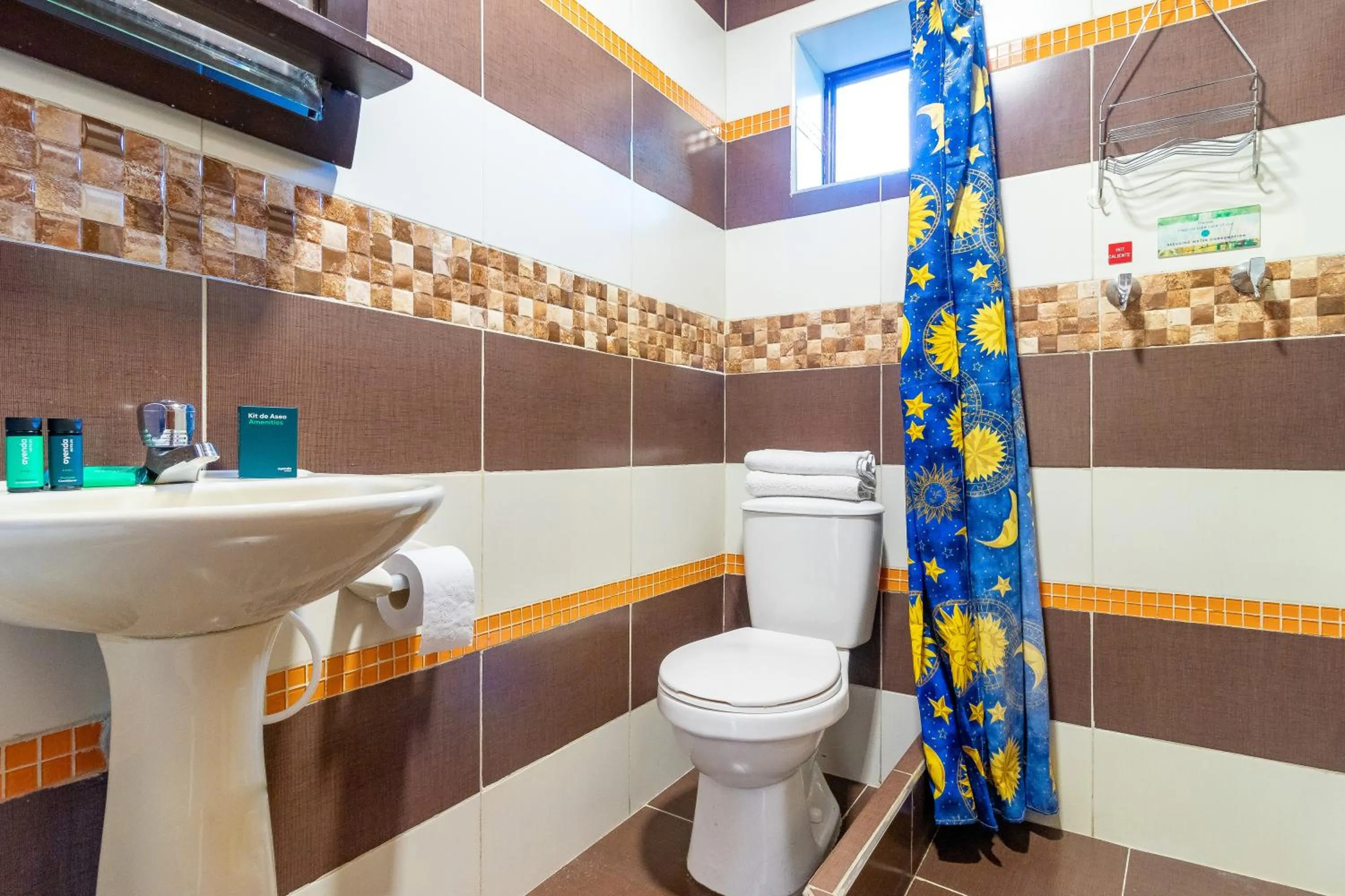 Bathroom in Casa Candilejas