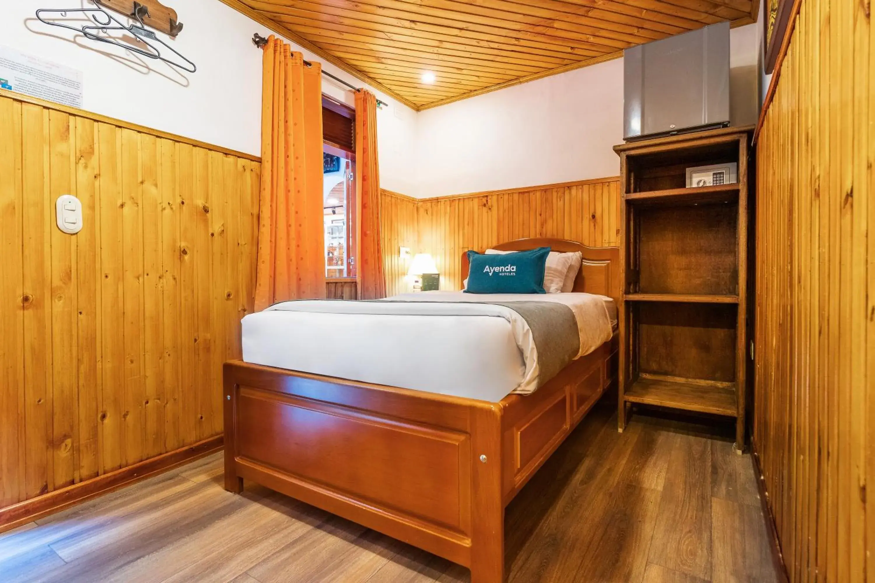 Economy Single Room in Ayenda Casa Candilejas Economy Single Room in Ayenda Casa Candilejas