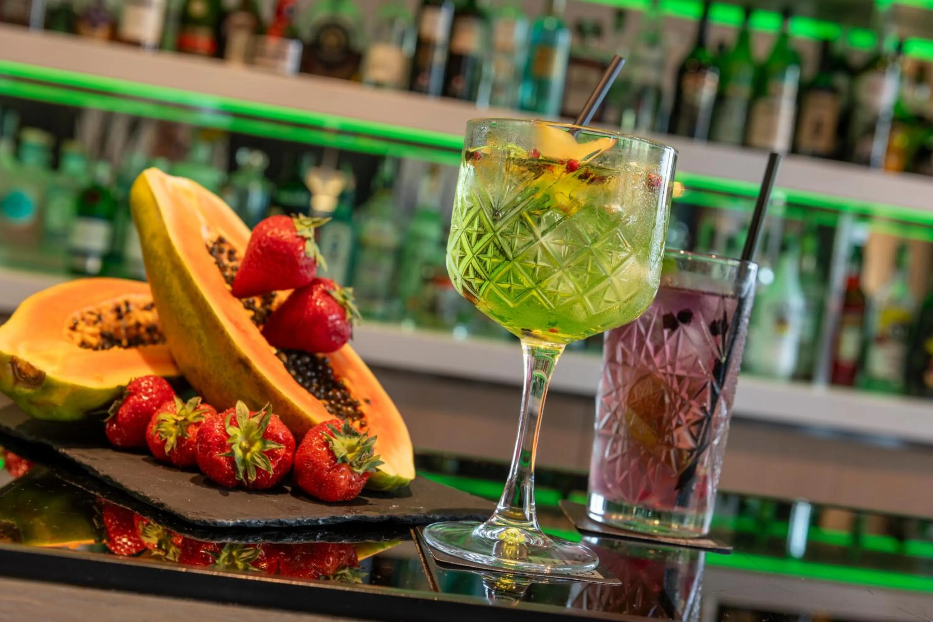 Lounge or bar in H10 Roma Città