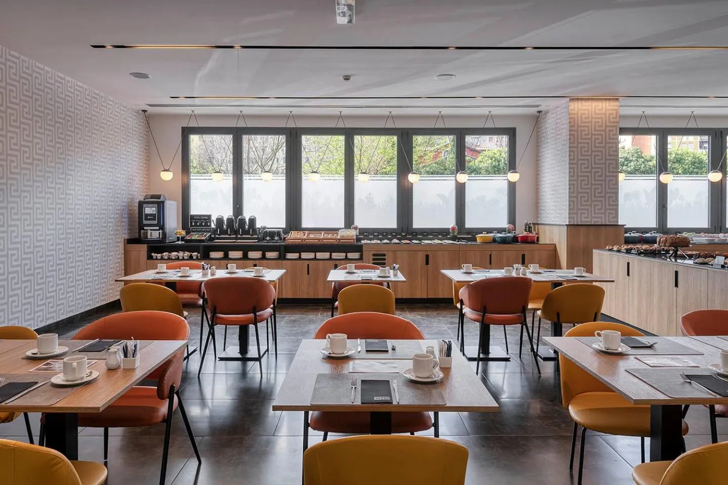 Breakfast in H10 Roma Città