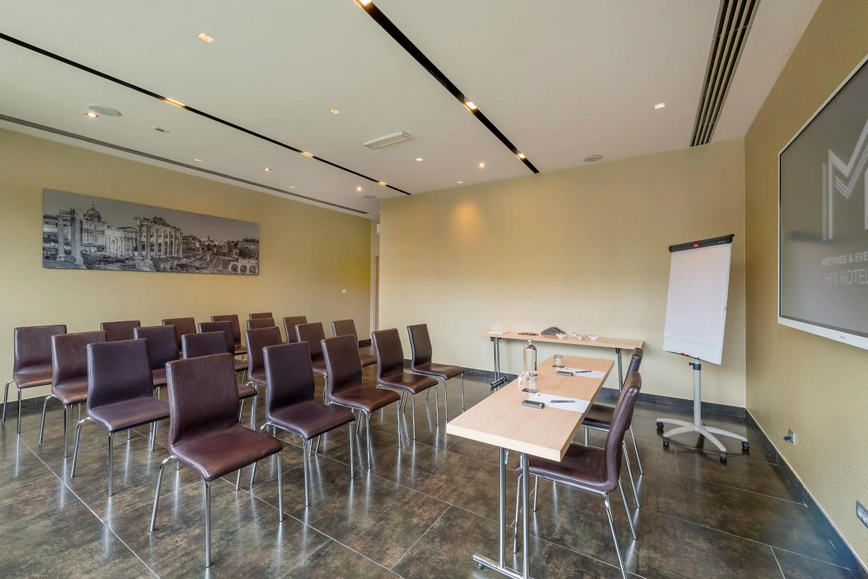 Meeting/conference room in H10 Roma Città