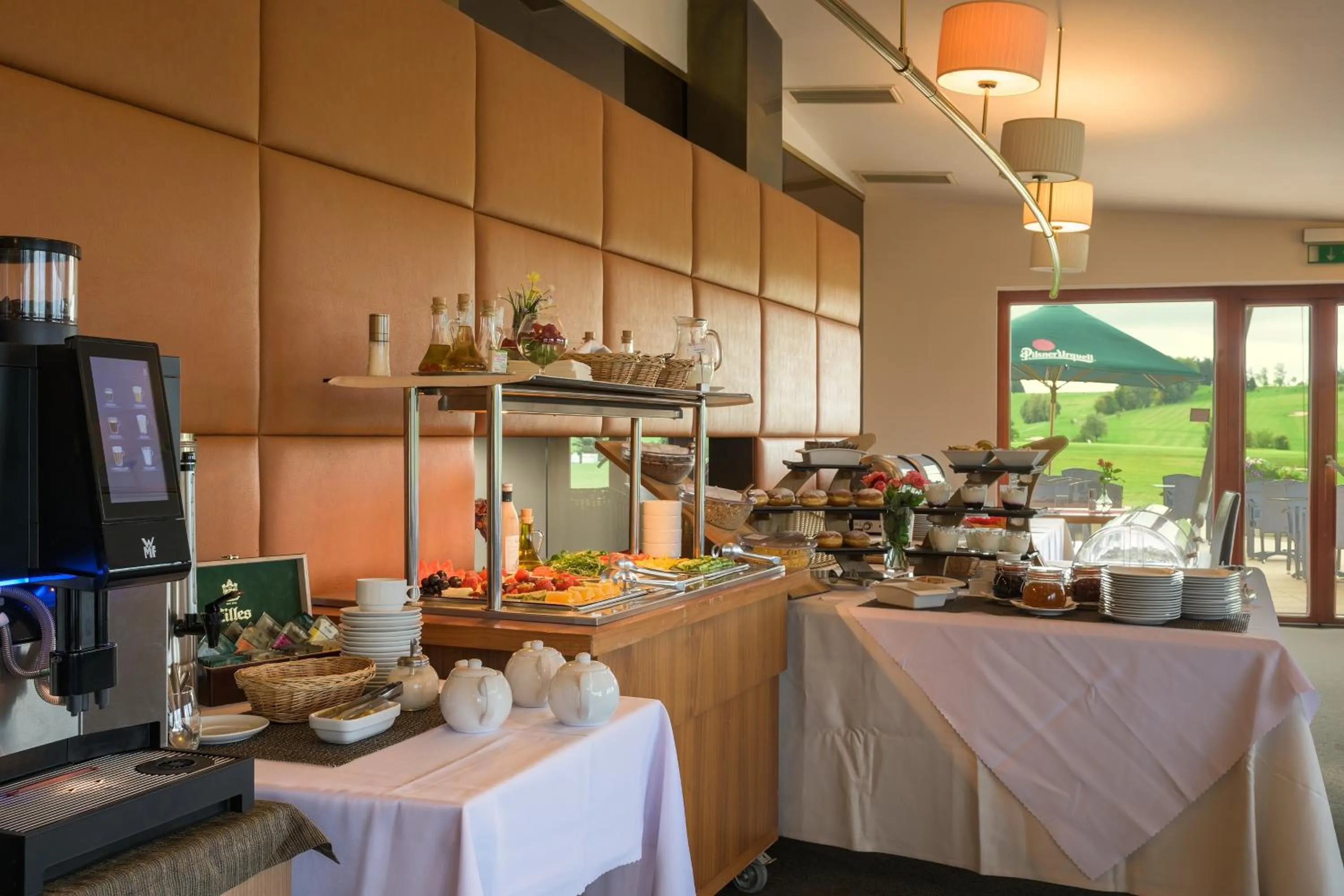 Breakfast in Grund Resort Golf and Ski