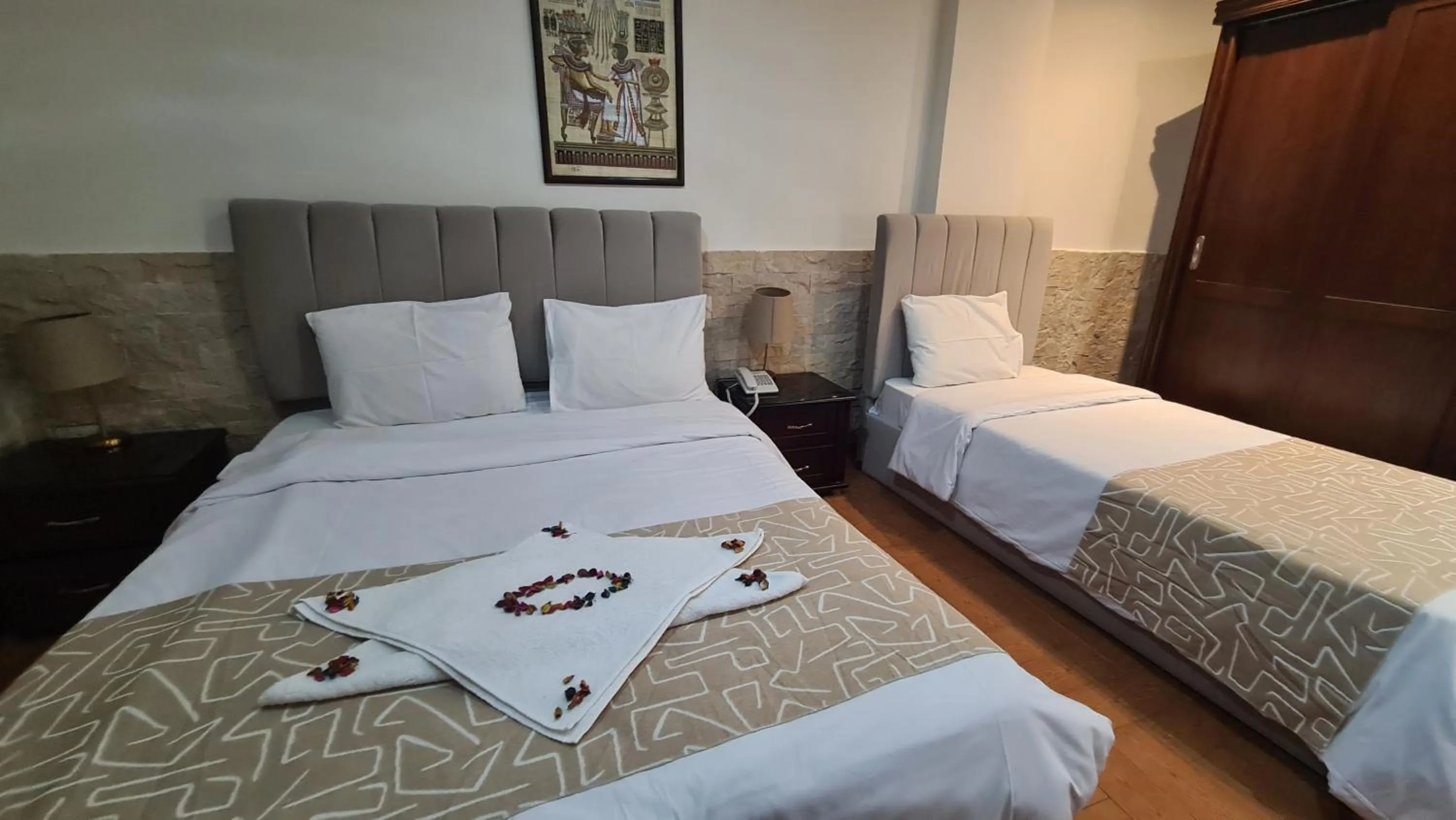 Bed in Best View Pyramids Hotel